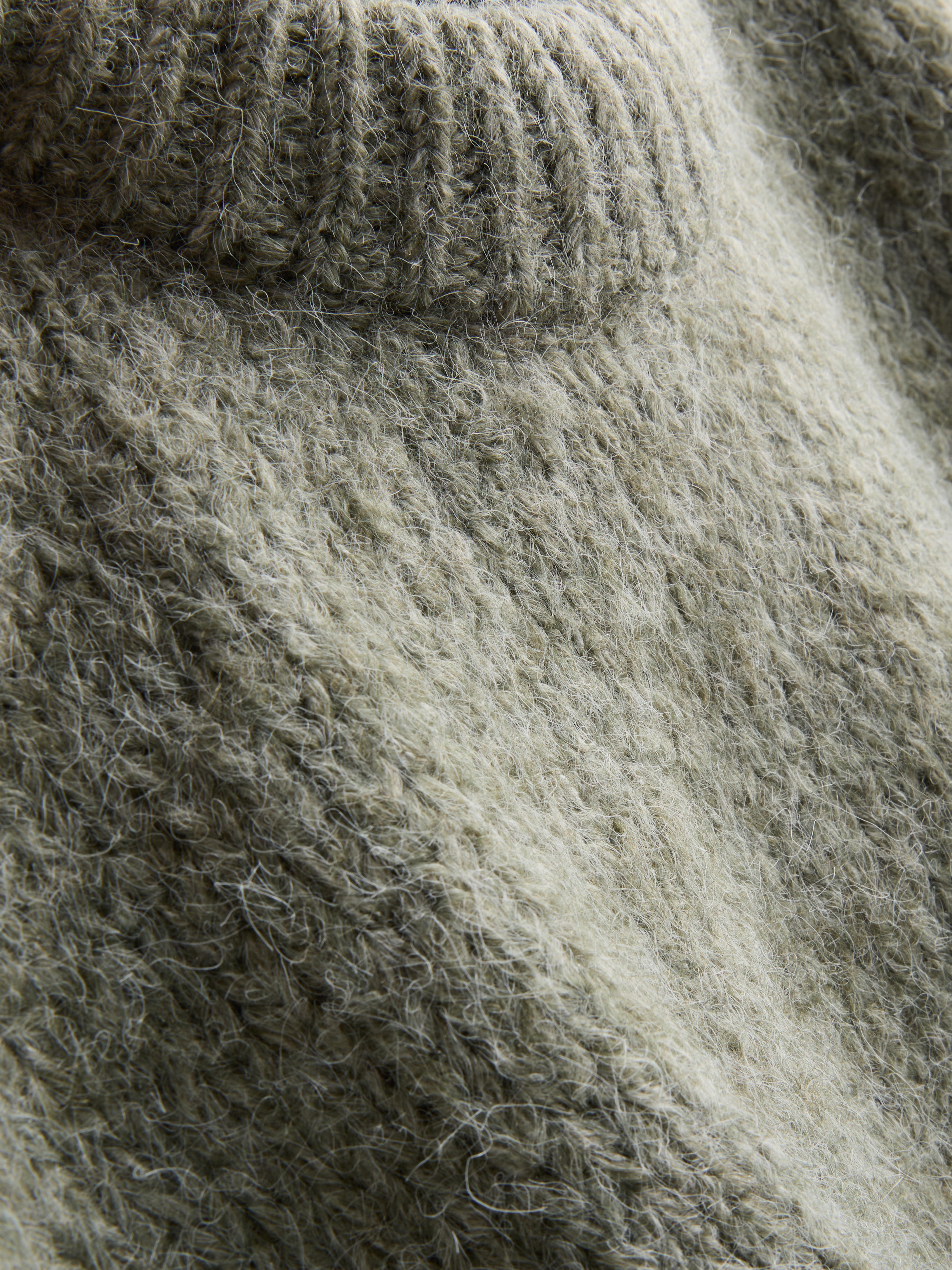 Relaxed Contrast Stitch Jumper