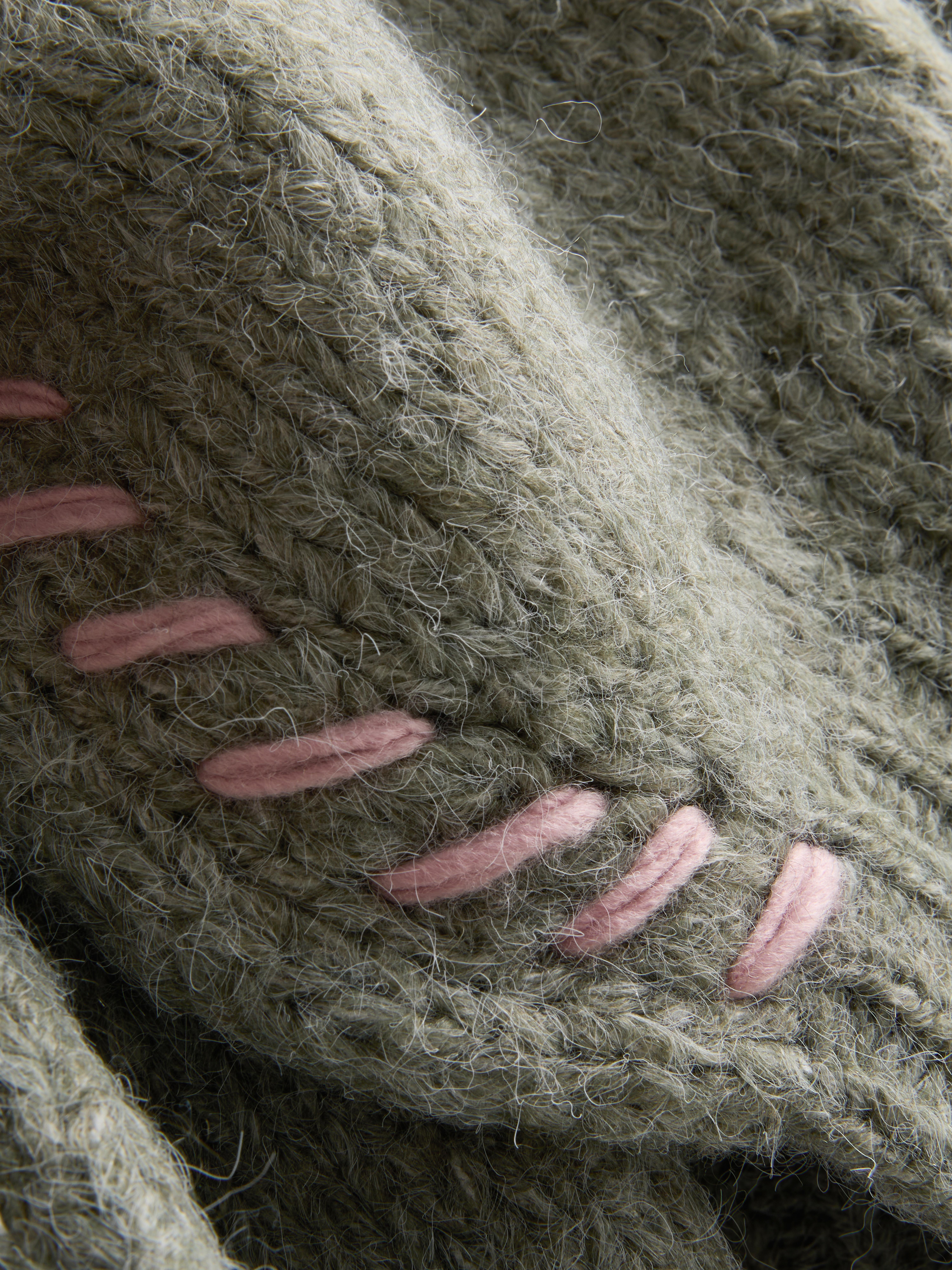 Relaxed Contrast Stitch Jumper