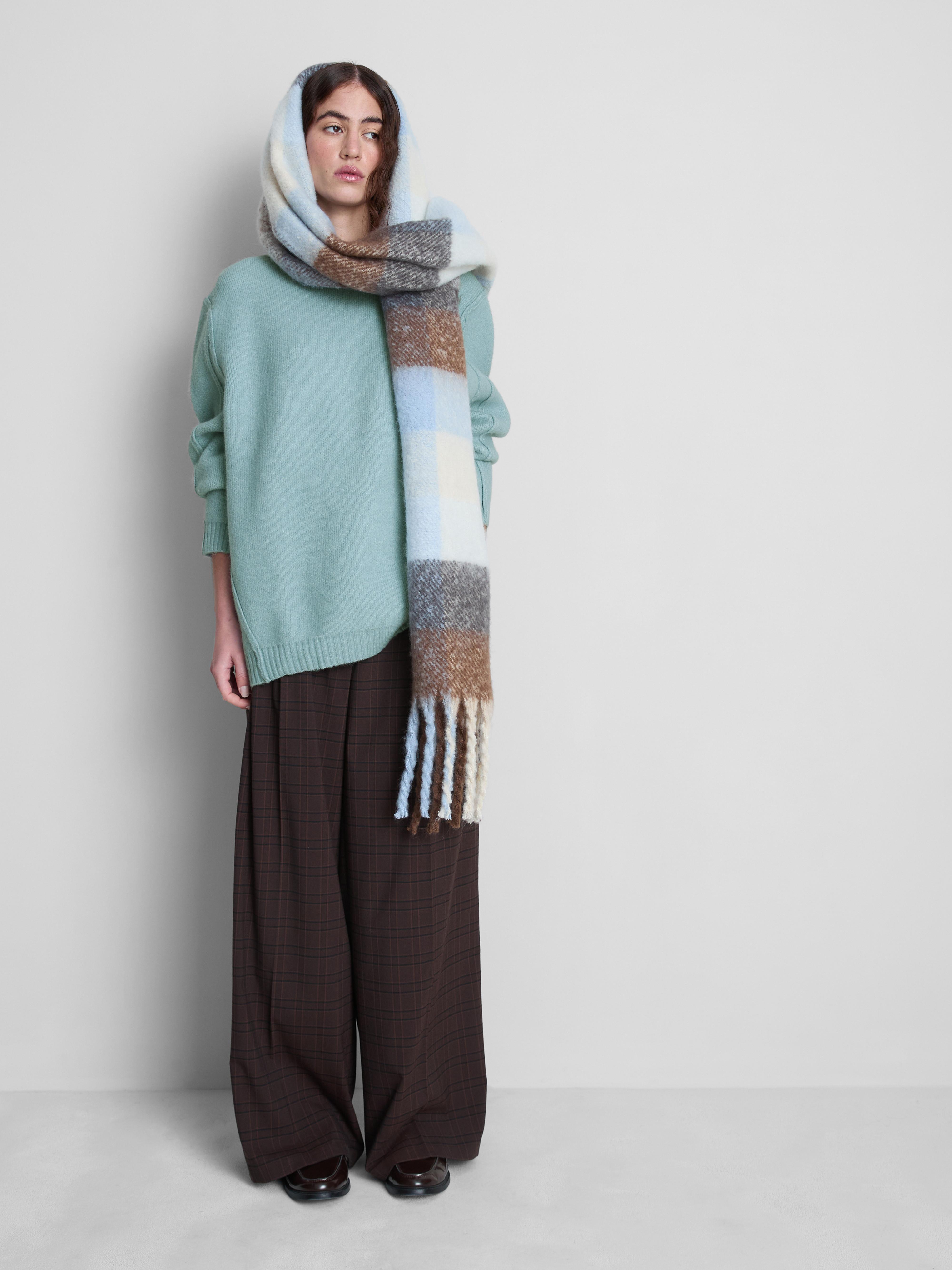 Essential Exposed Stitch Jumper