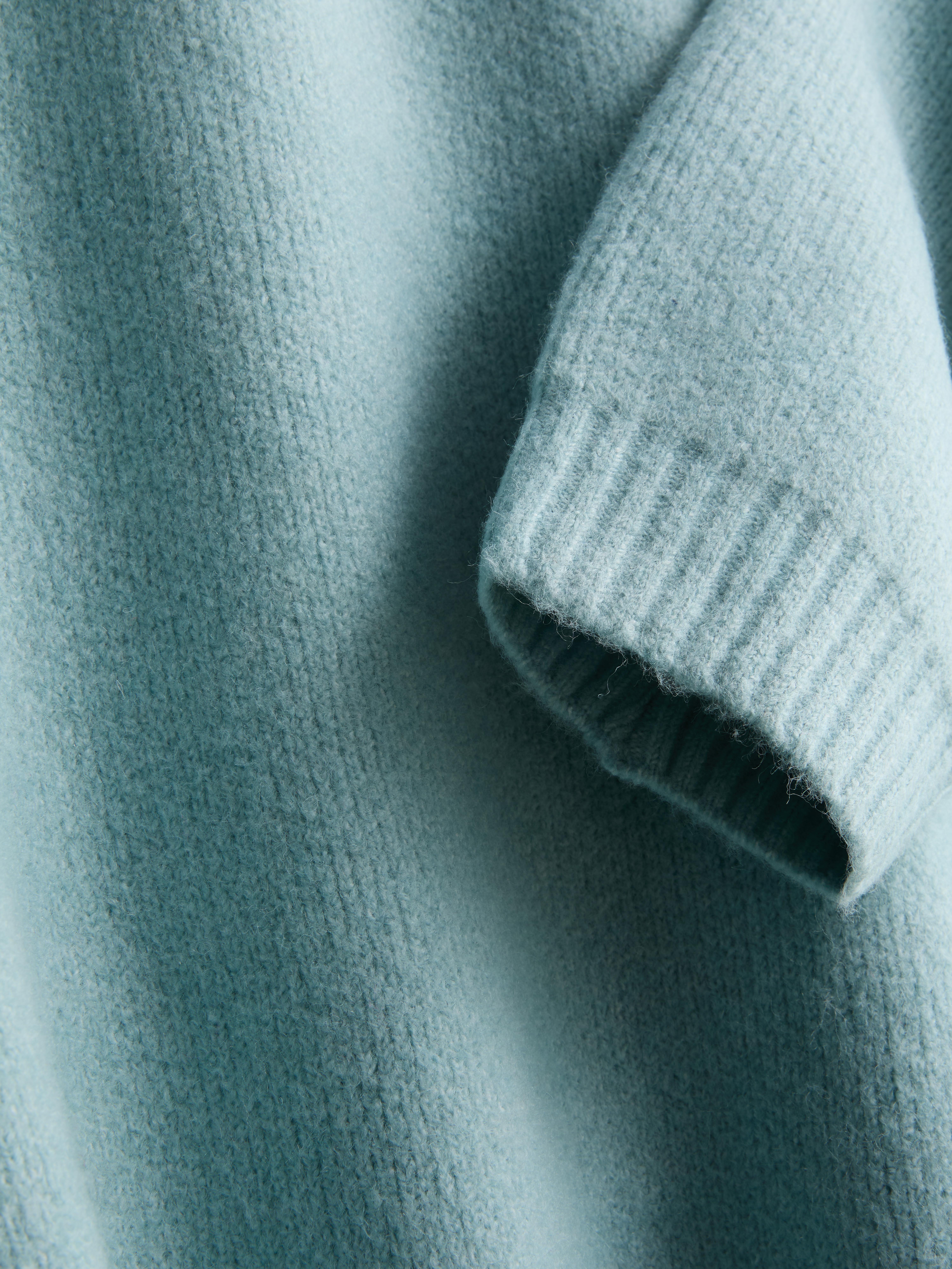 Essential Exposed Stitch Jumper