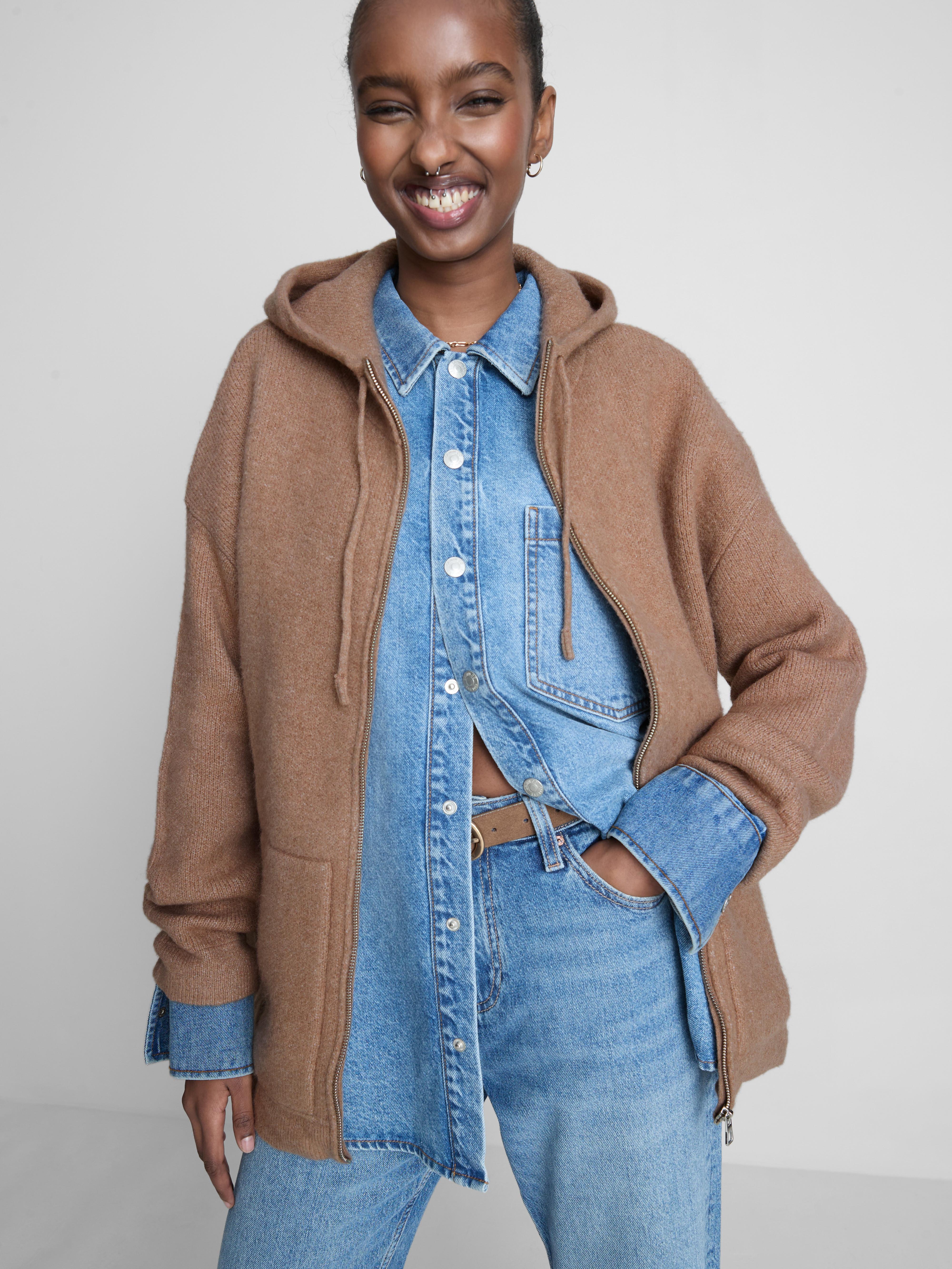 Sudadera básica con capucha y cremallera