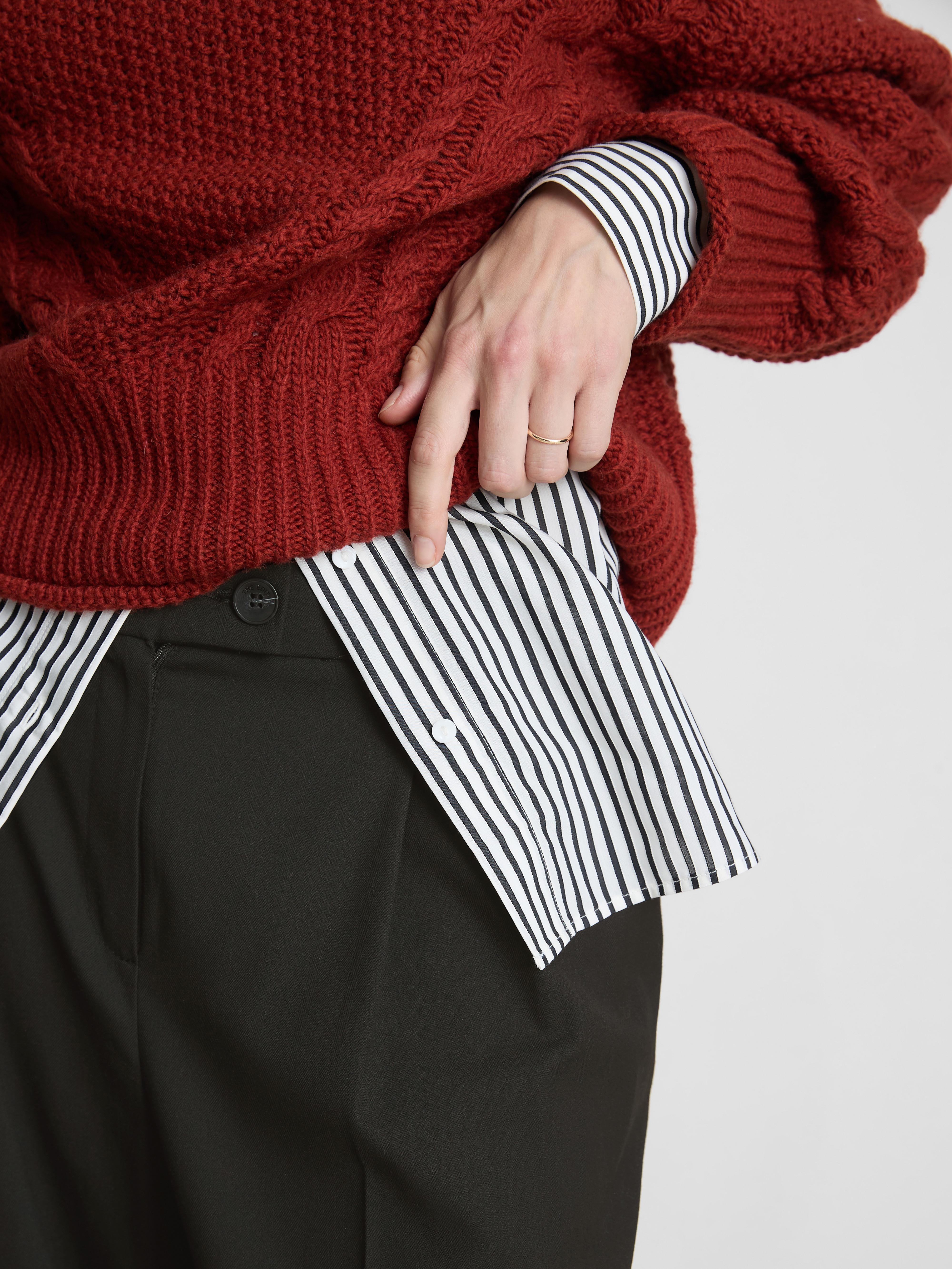 Lässige „The Edit“ Hose mit Bügelfalten