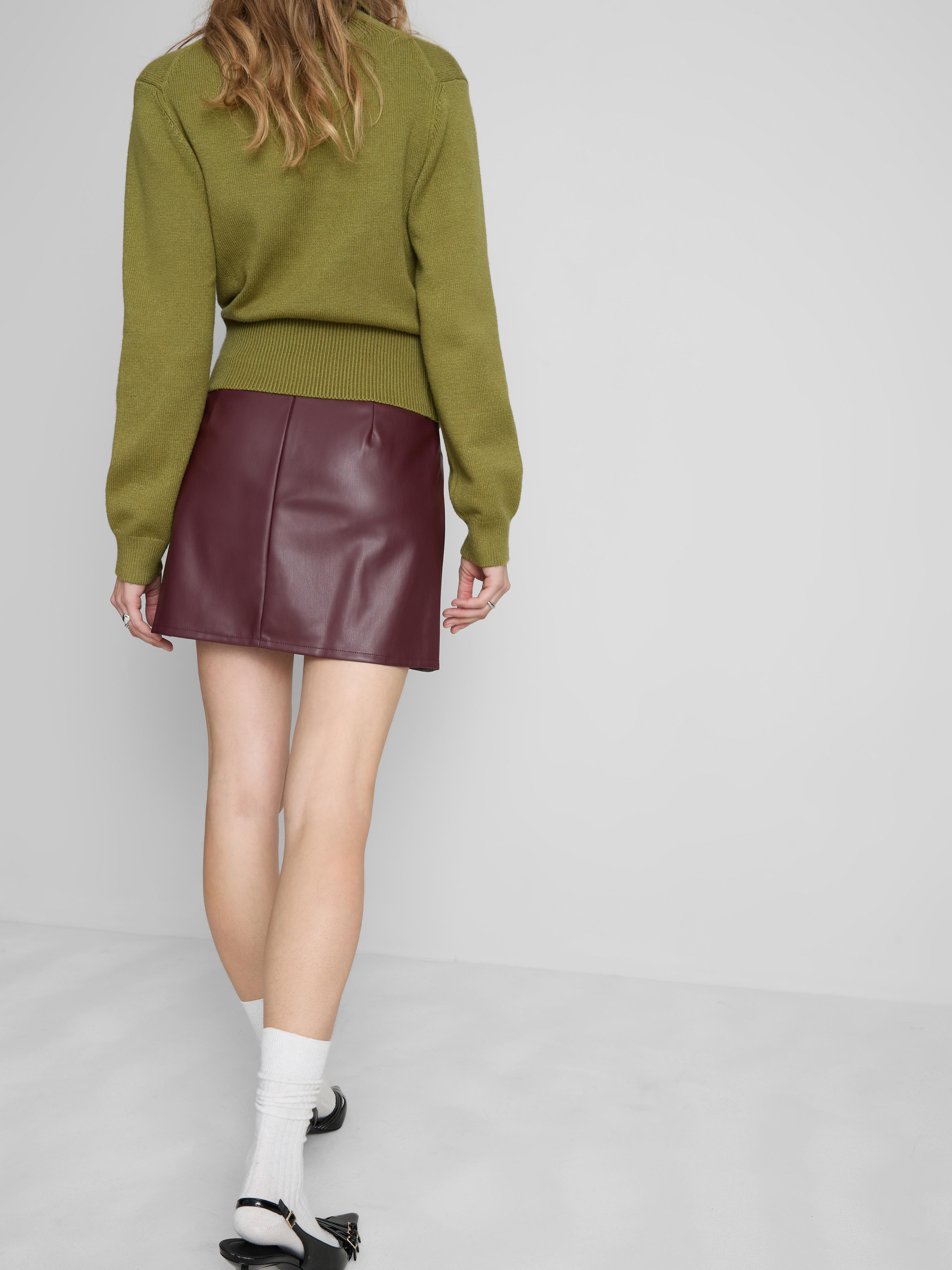 Mini-jupe en simili cuir