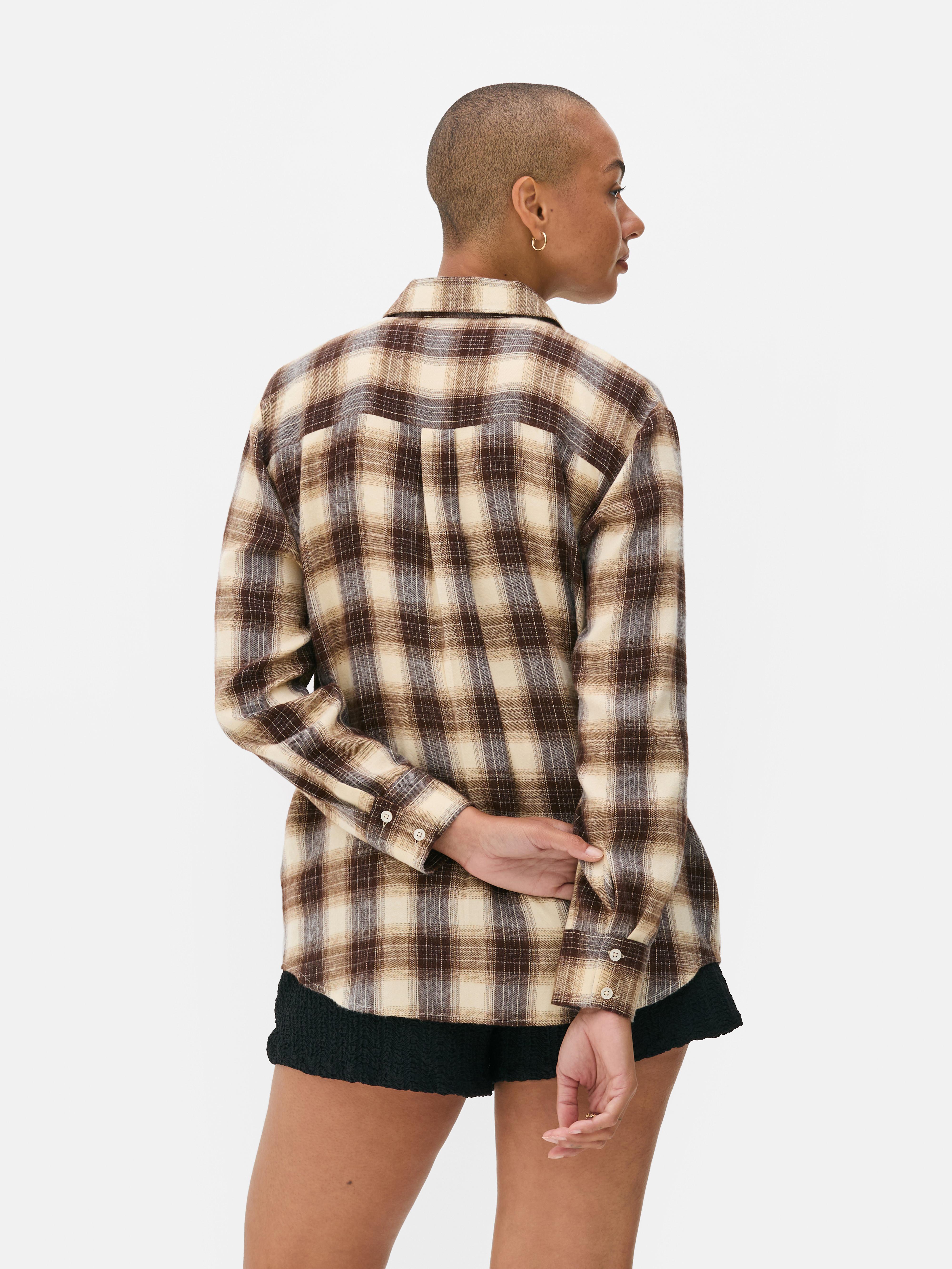 Camisa a cuadros clásica