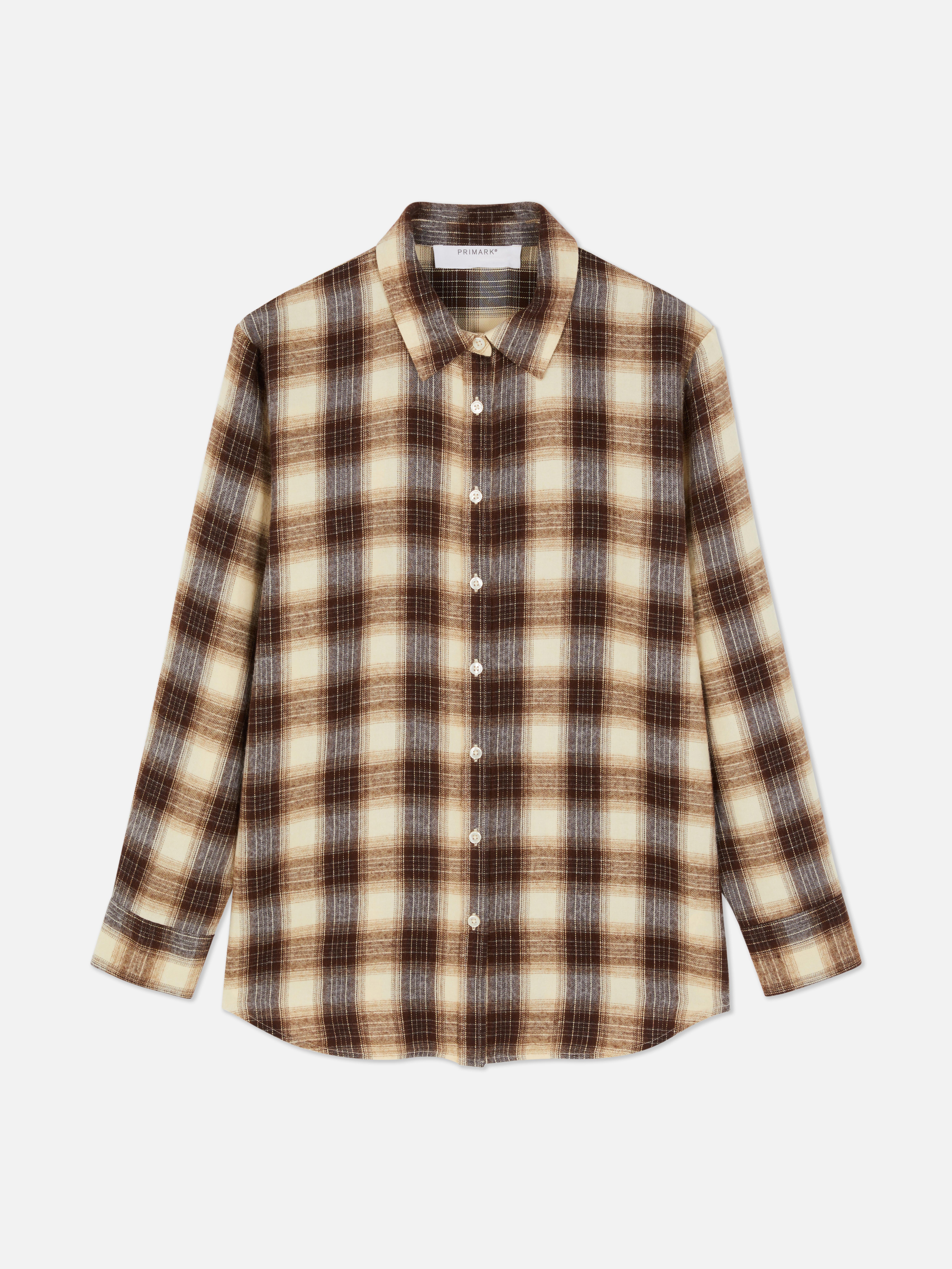 Camisa a cuadros clásica