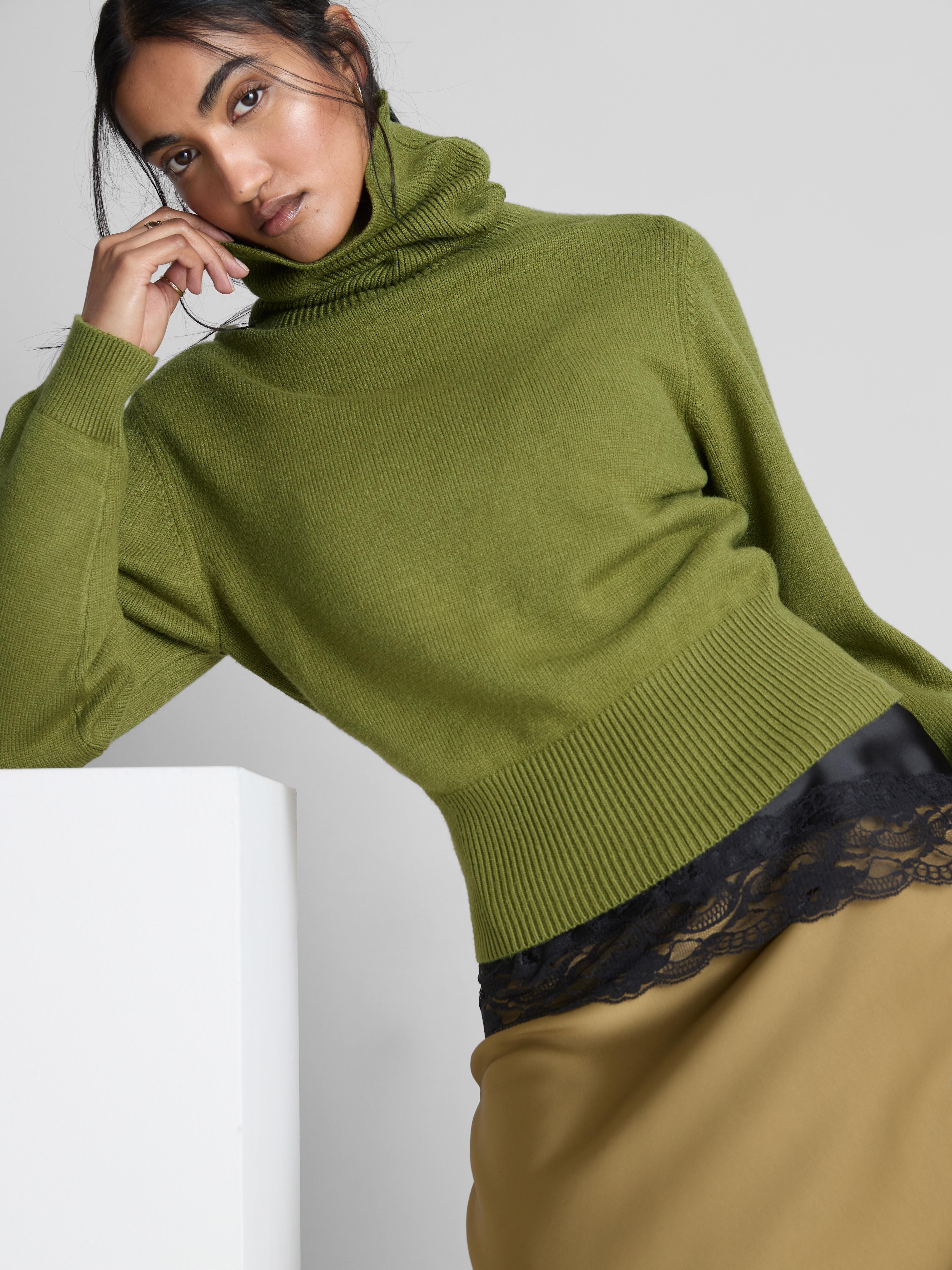 Camisola malha gola funil