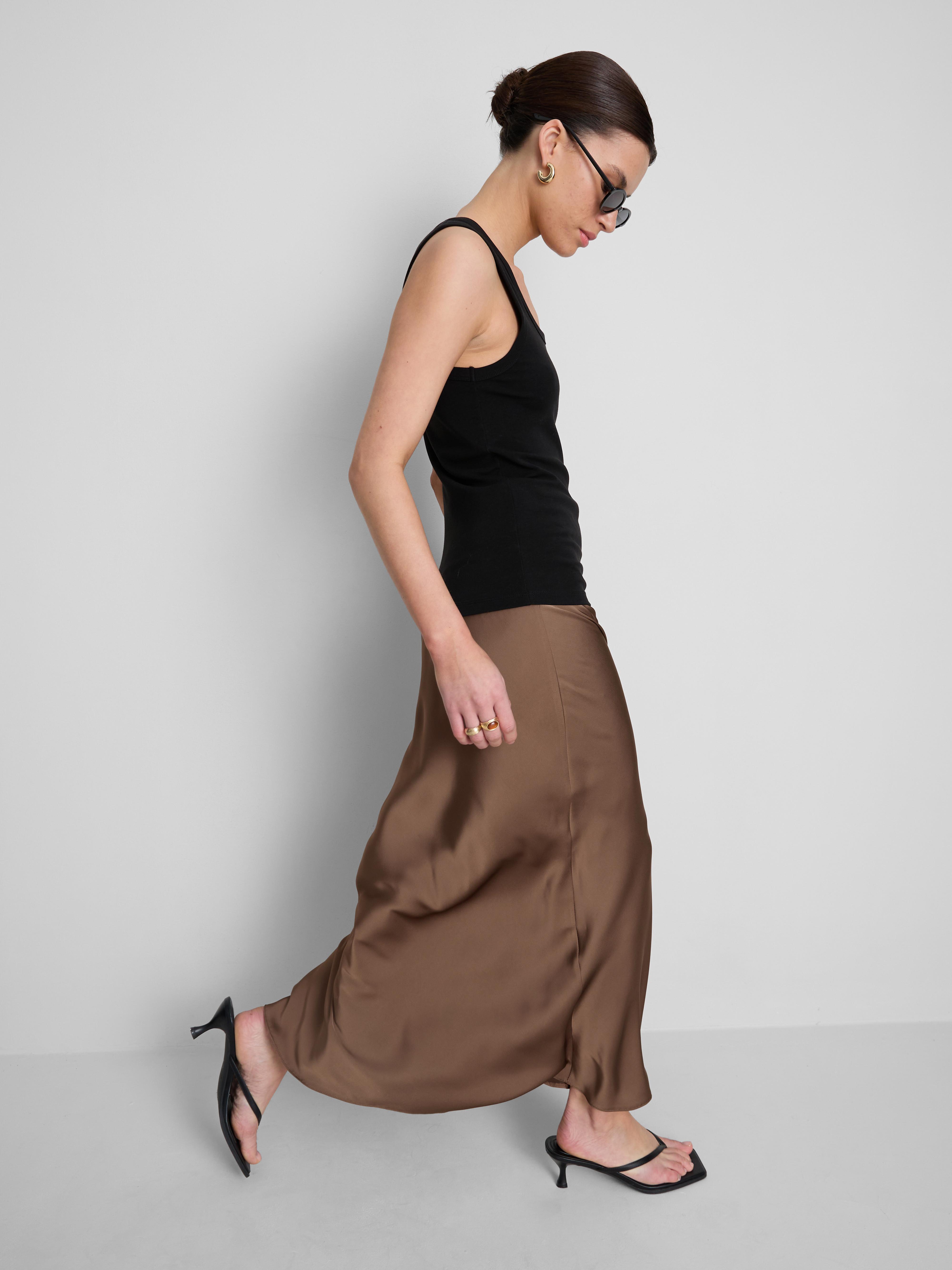 Jupe longue en satin