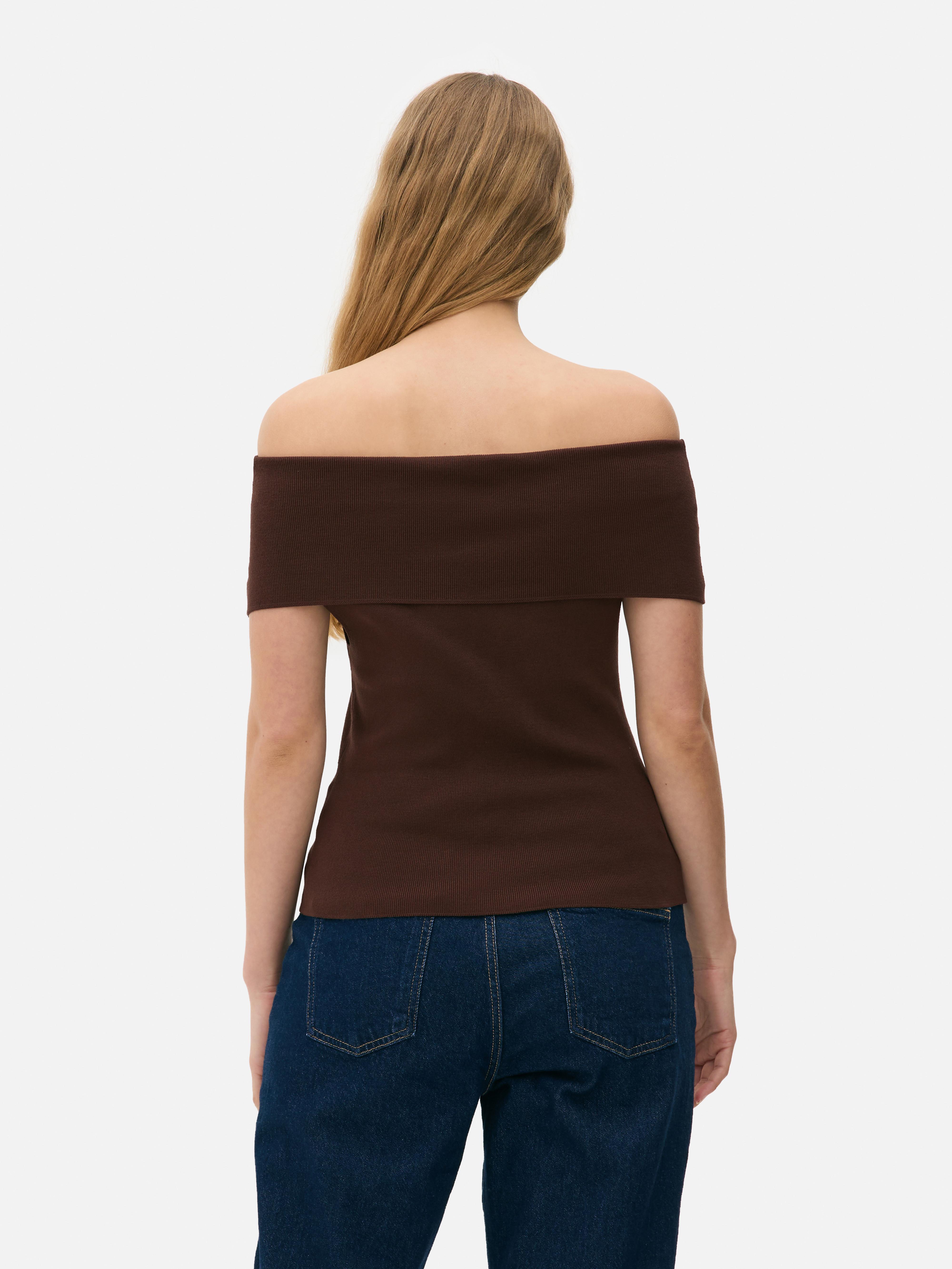 Top con spalle scoperte