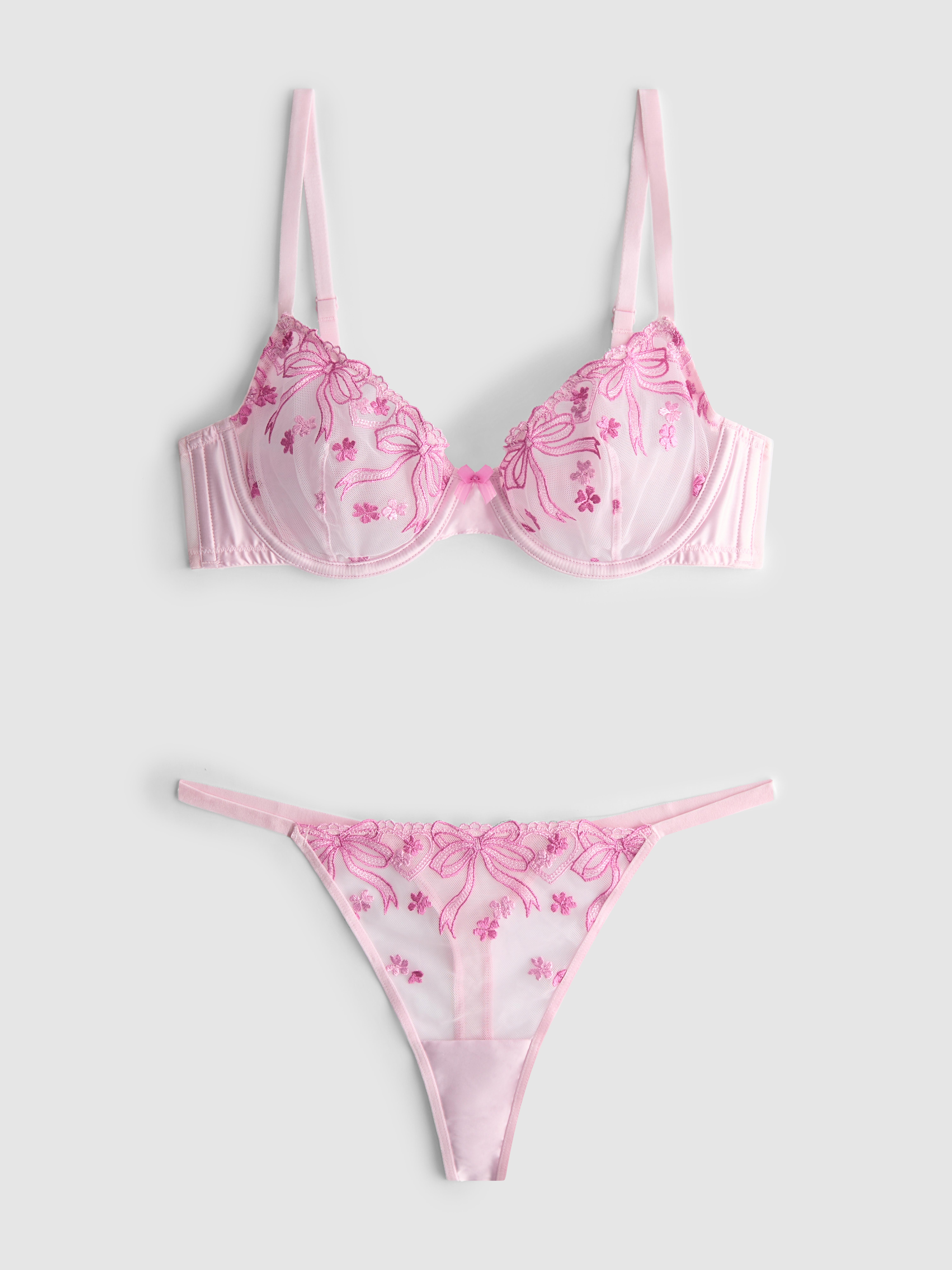 Niet-voorgevormde mesh lingerieset met borduursel