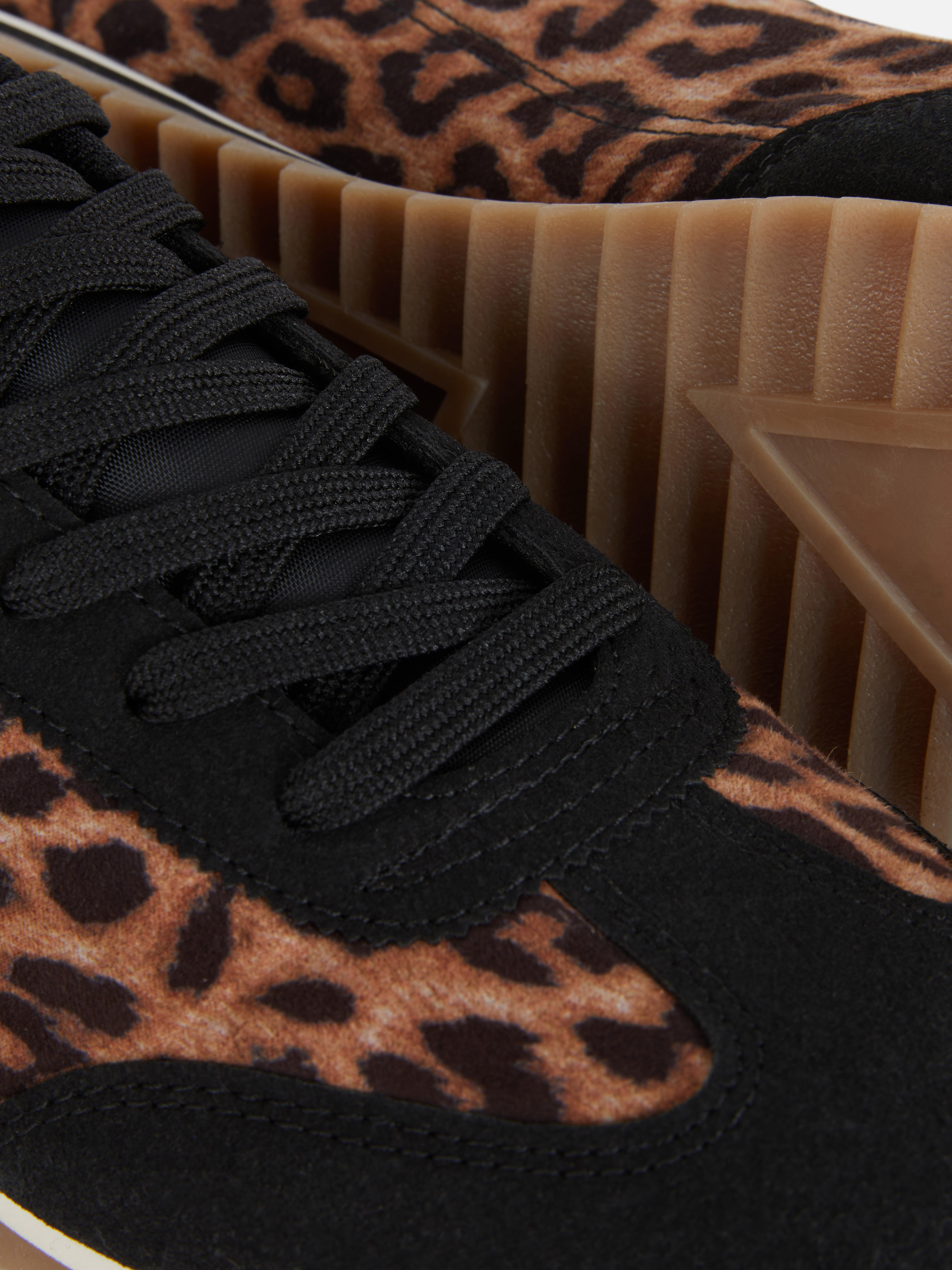 Schmale Retro-Sneaker