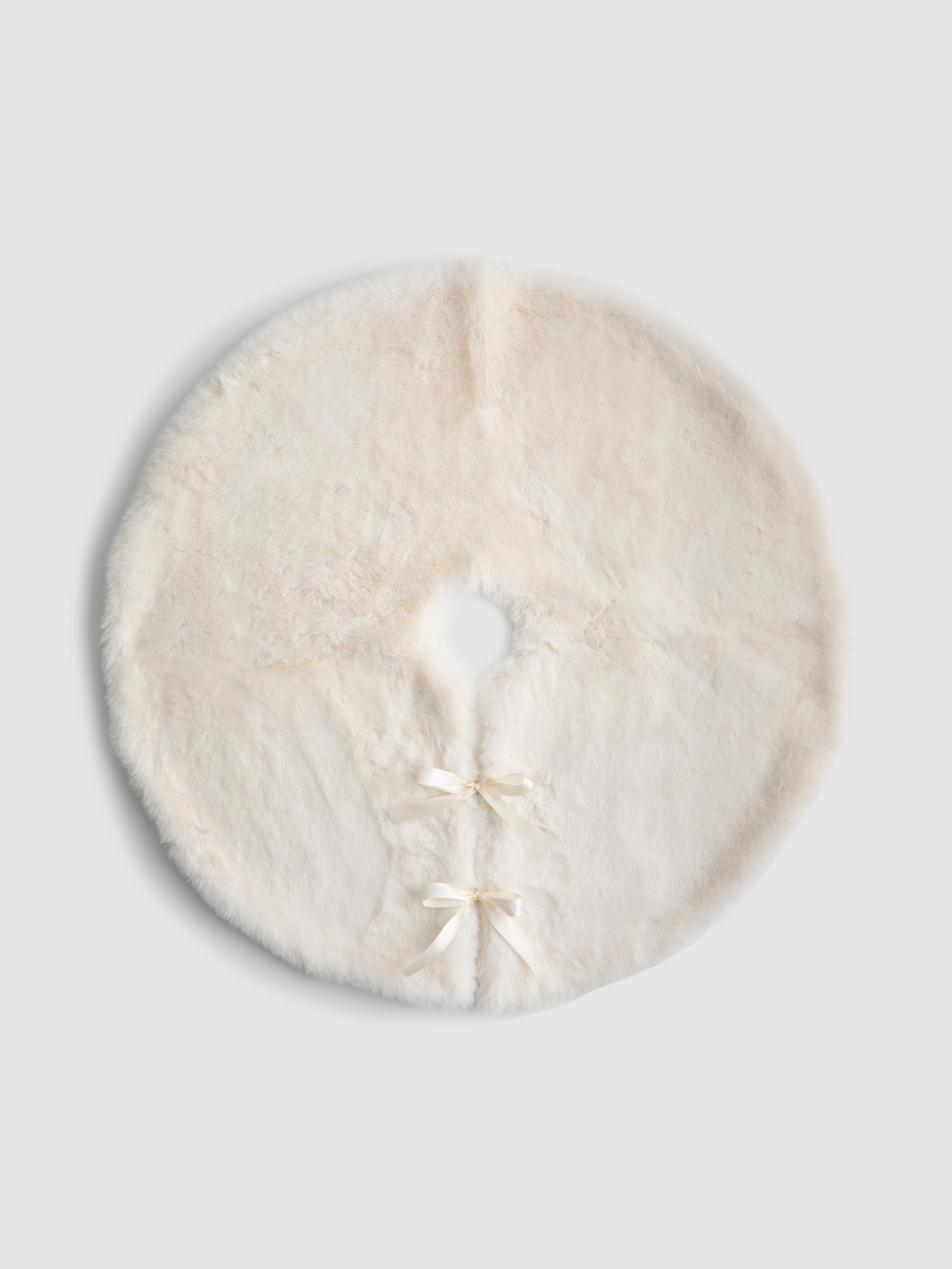 Fluffy Christmas Tree Skirt