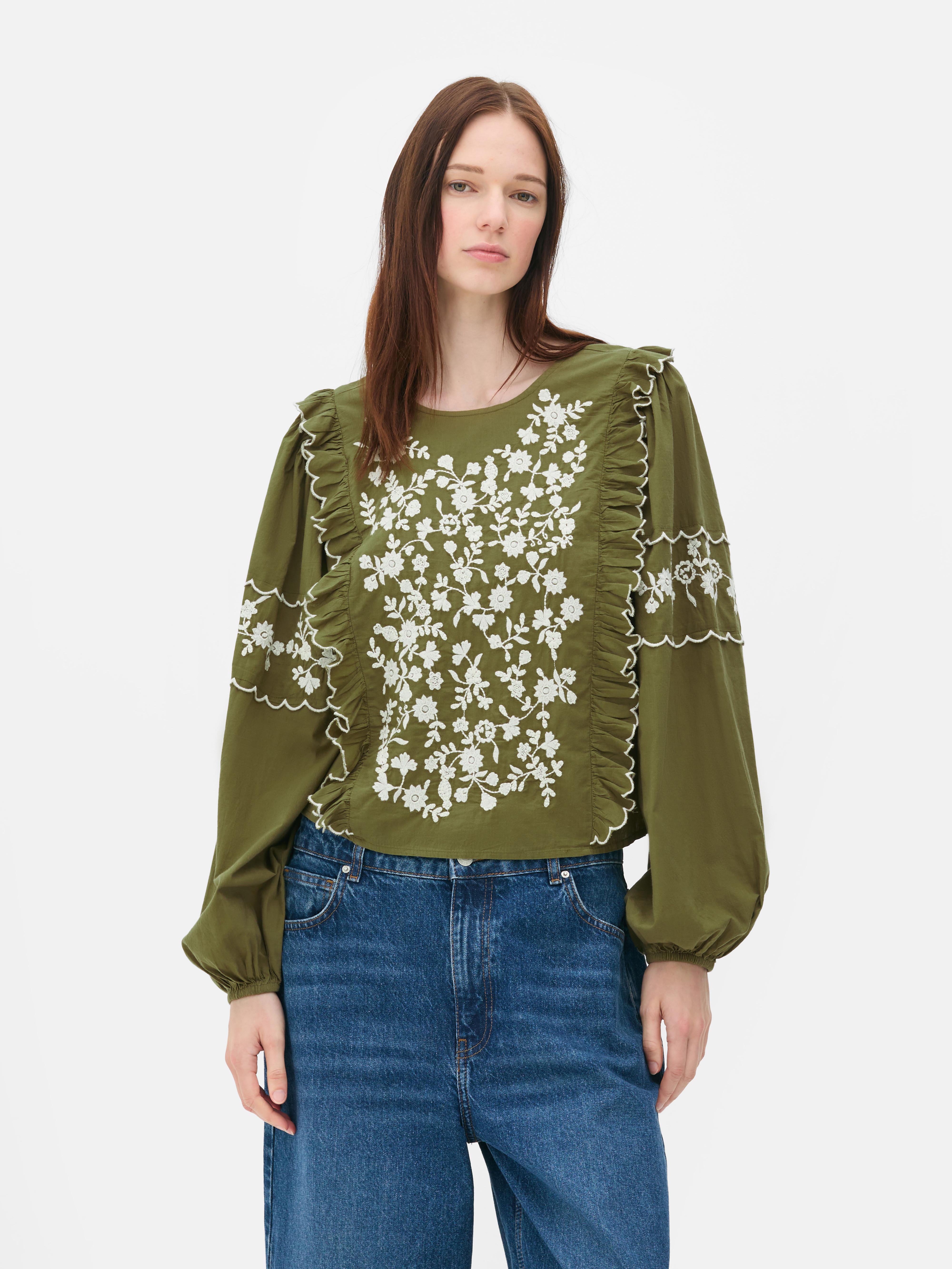 Blusa bordada manga balão