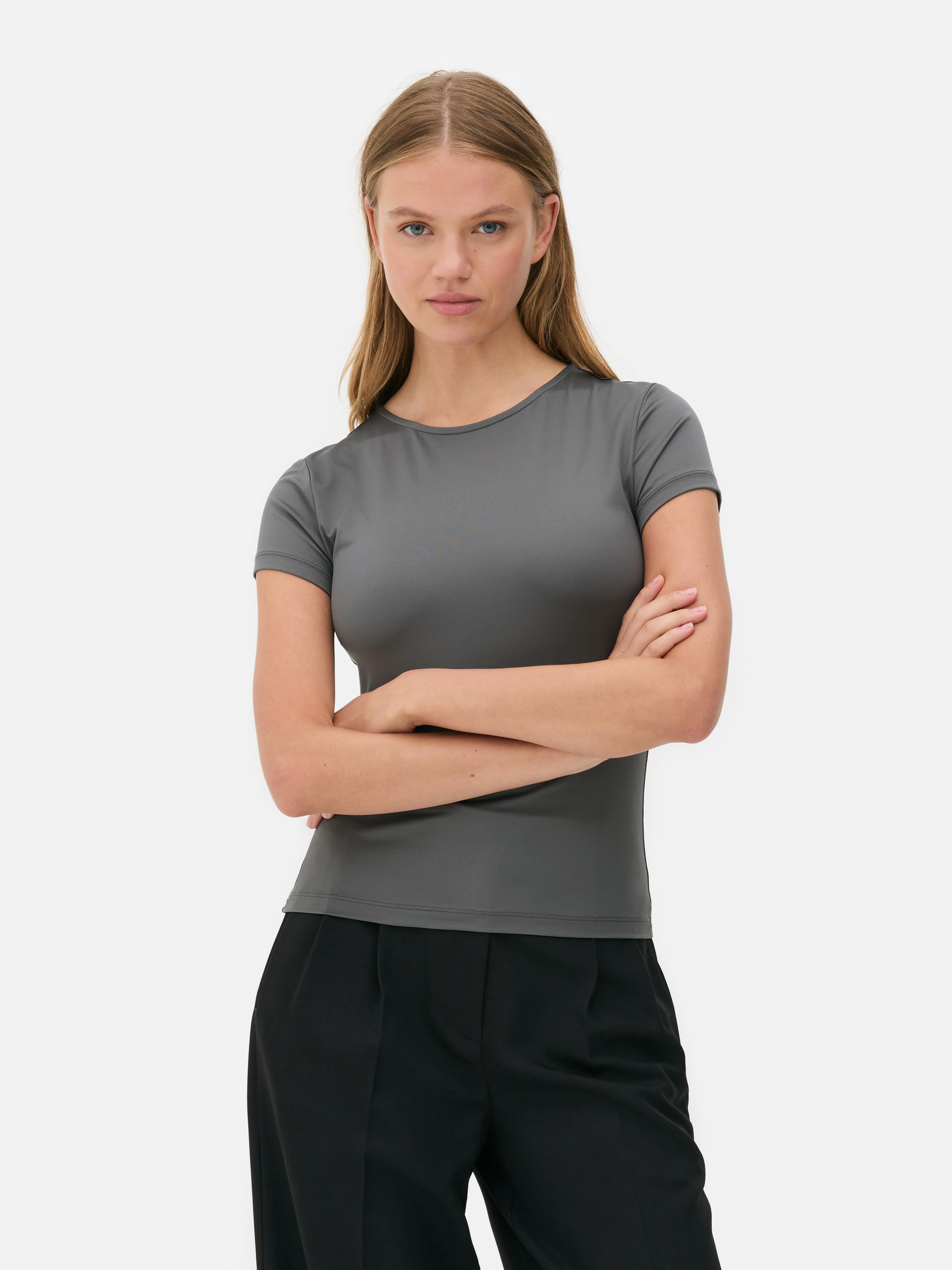 Eng anliegendes T-Shirt