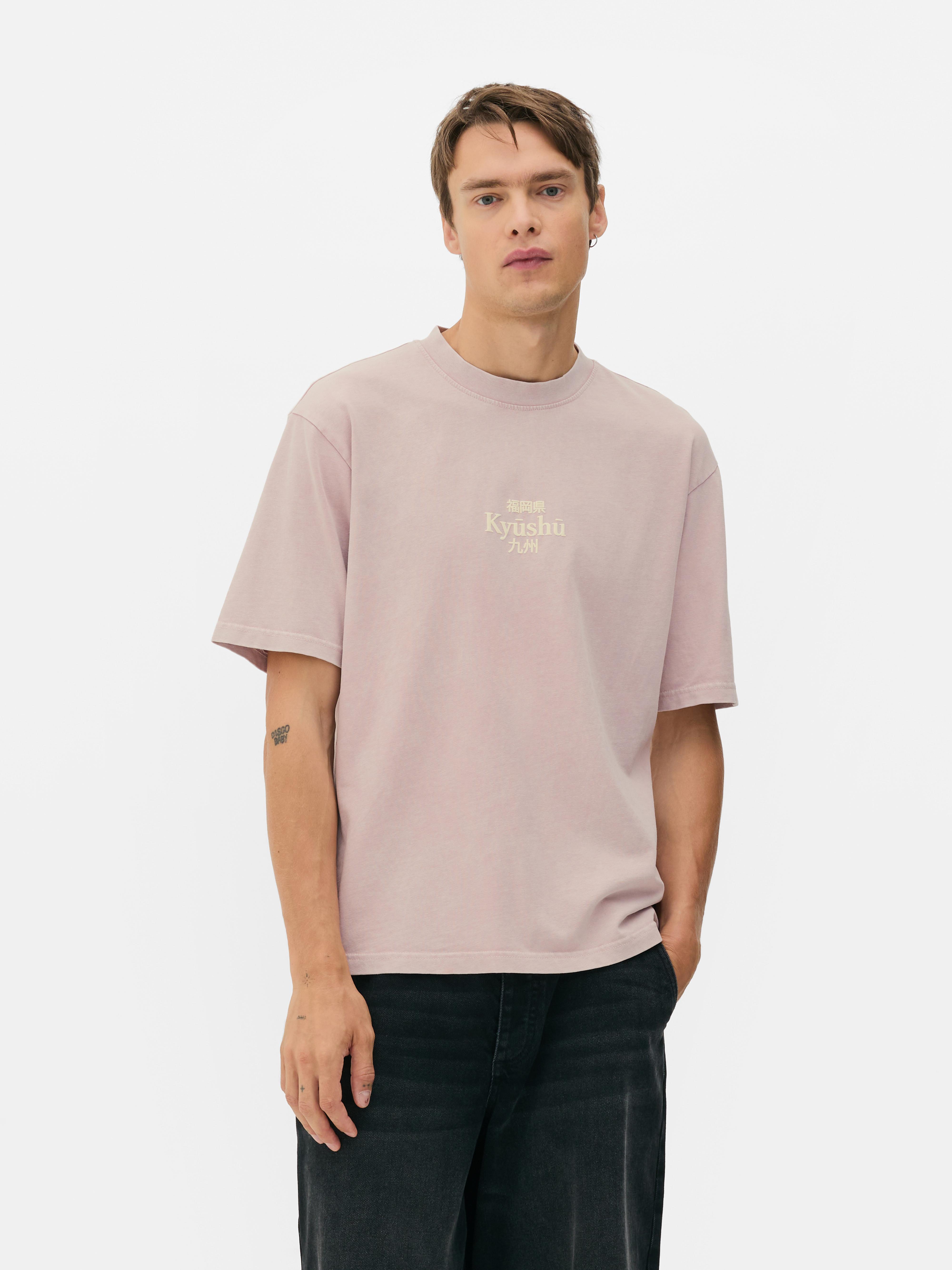 T-Shirt mit asiatischem Schriftzug und Grafik