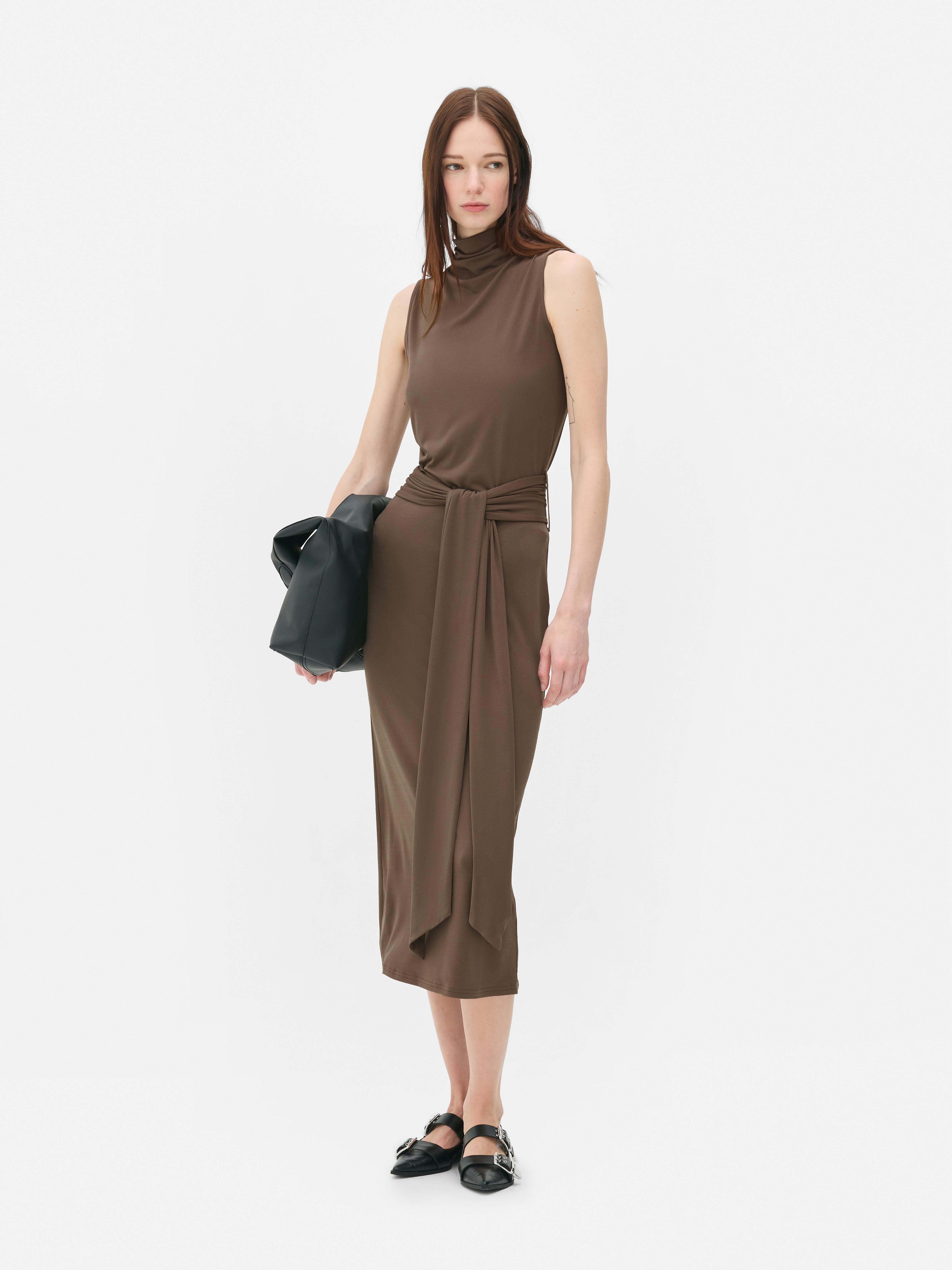 Vestido midi drapeado s/ mangas