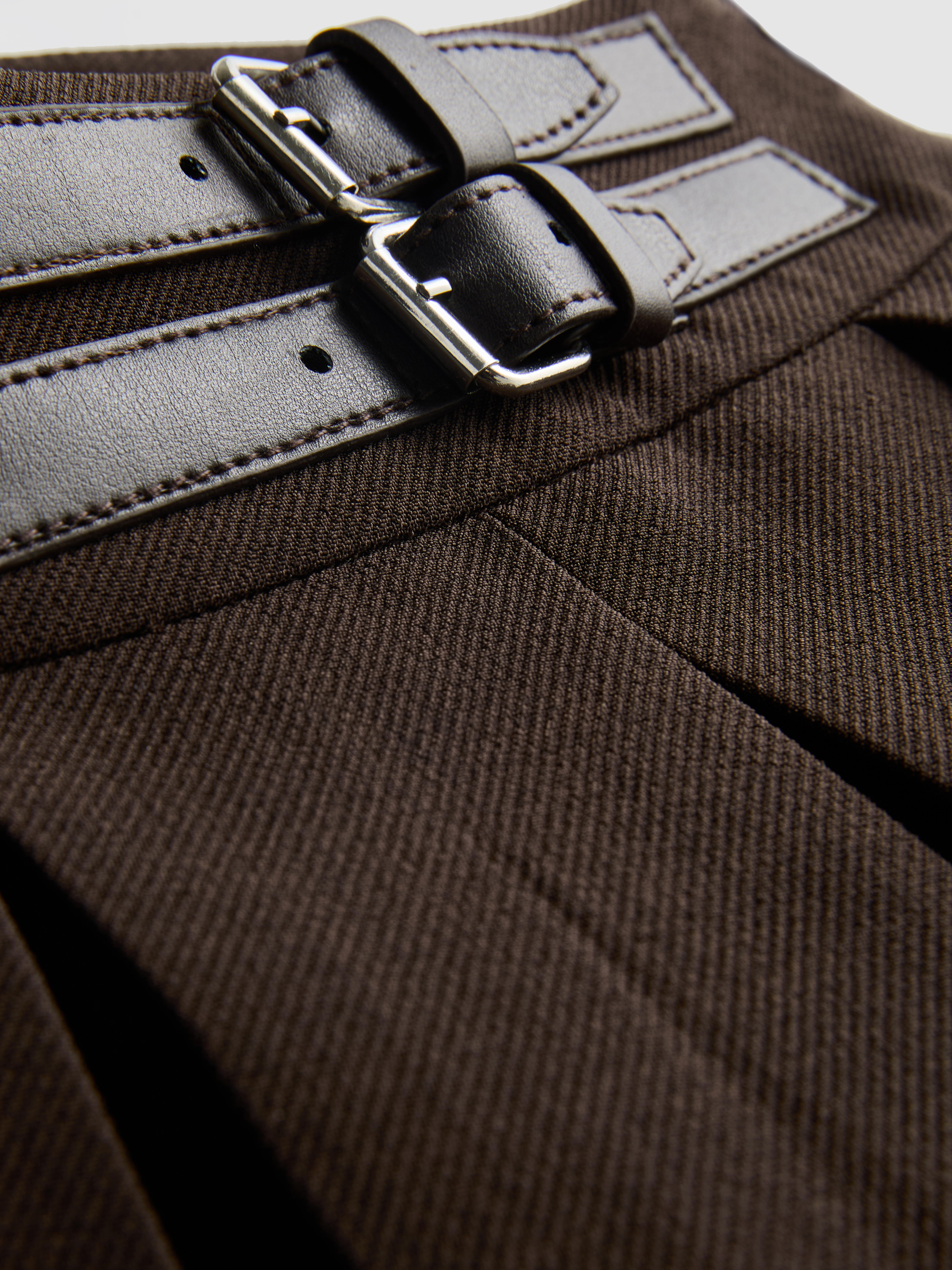 9–15 Jahre | Falten-Skort mit Schnalle