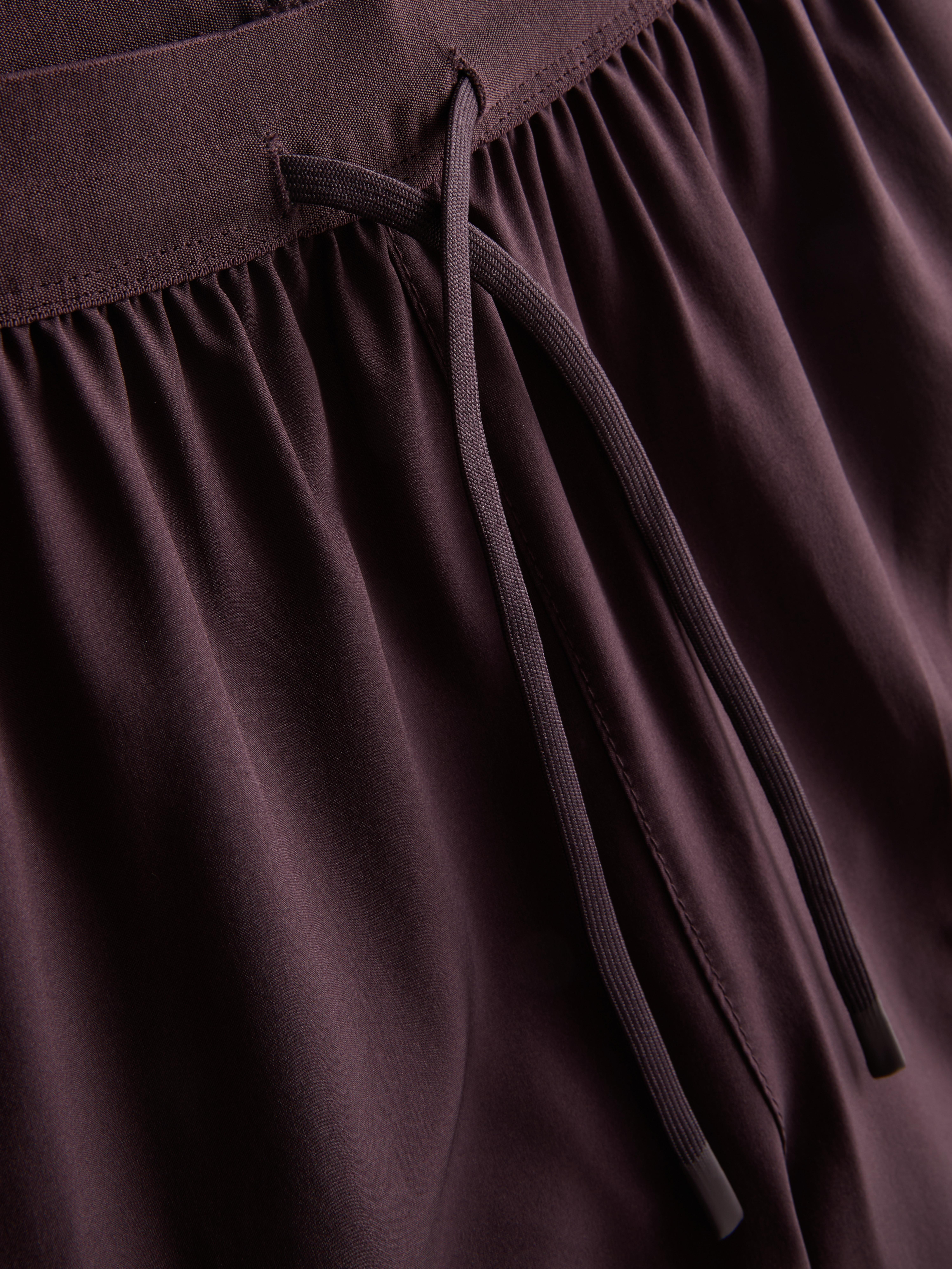 Sportowe szorty do biegania ze sznurkiem w talii