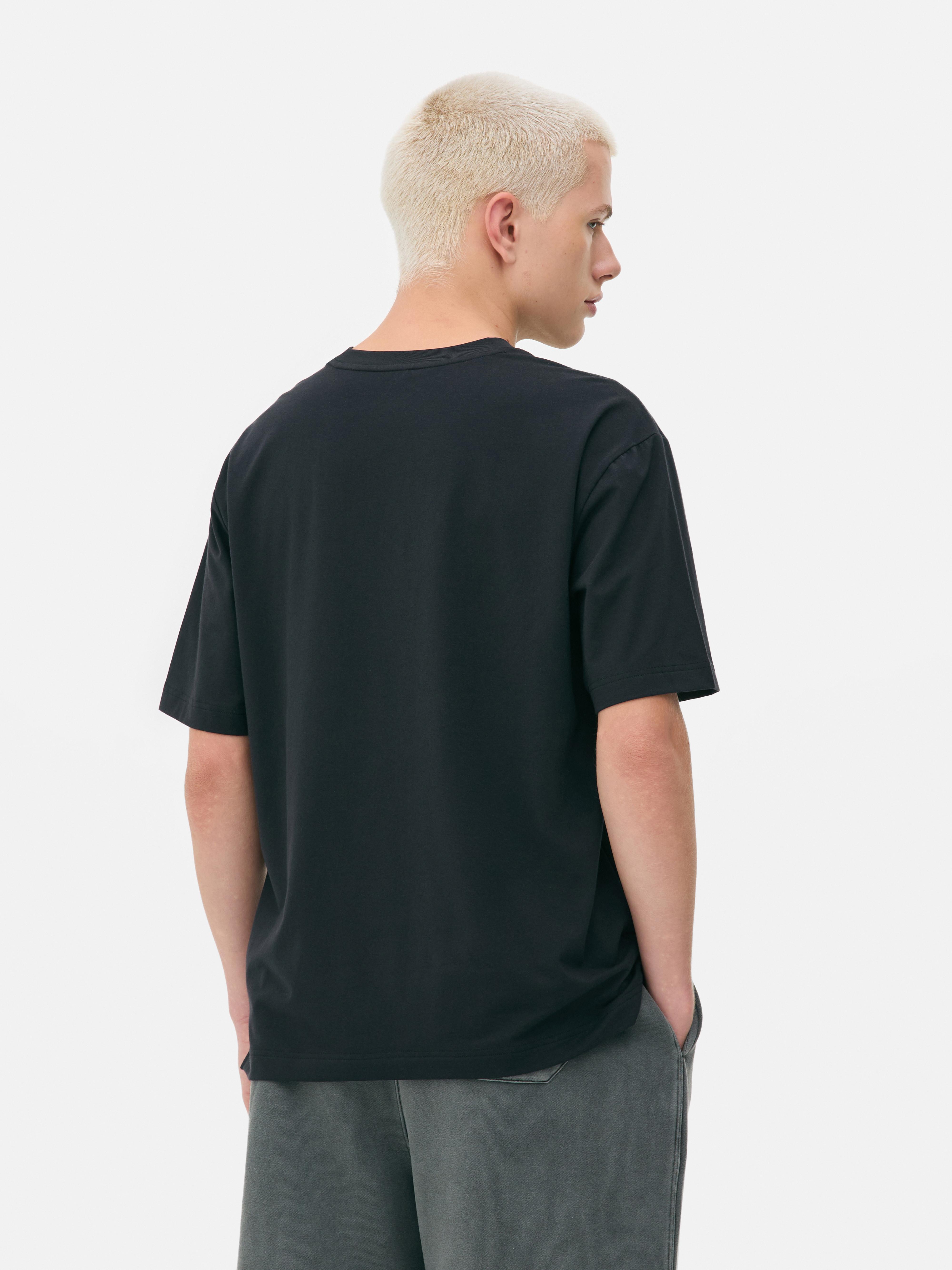 GapFit Men's Relaxed Fit Short Sleeve Performance Tee - Breathable & Moisture Wicking