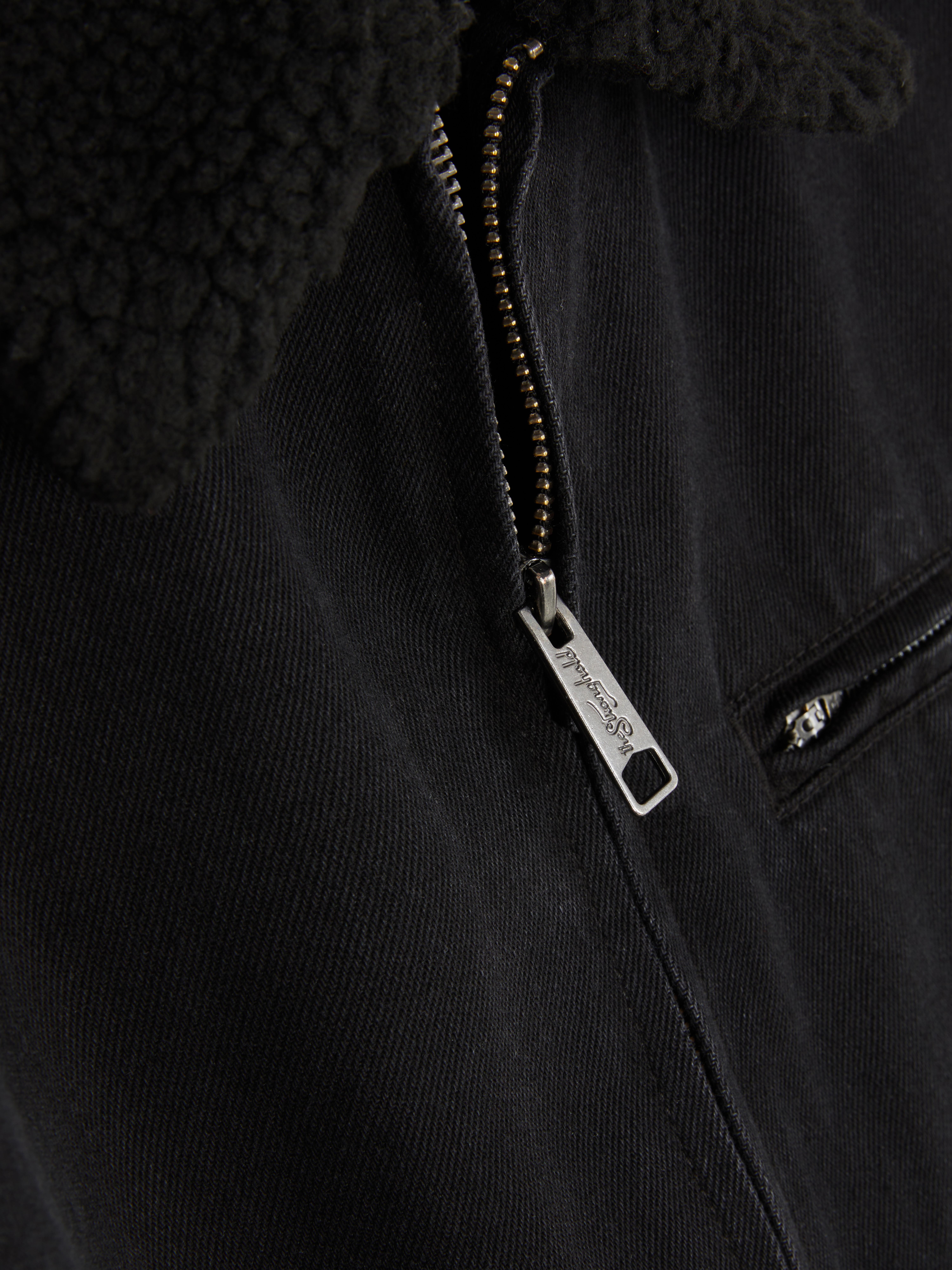 Chaqueta de lona con cuello polar de The Stronghold