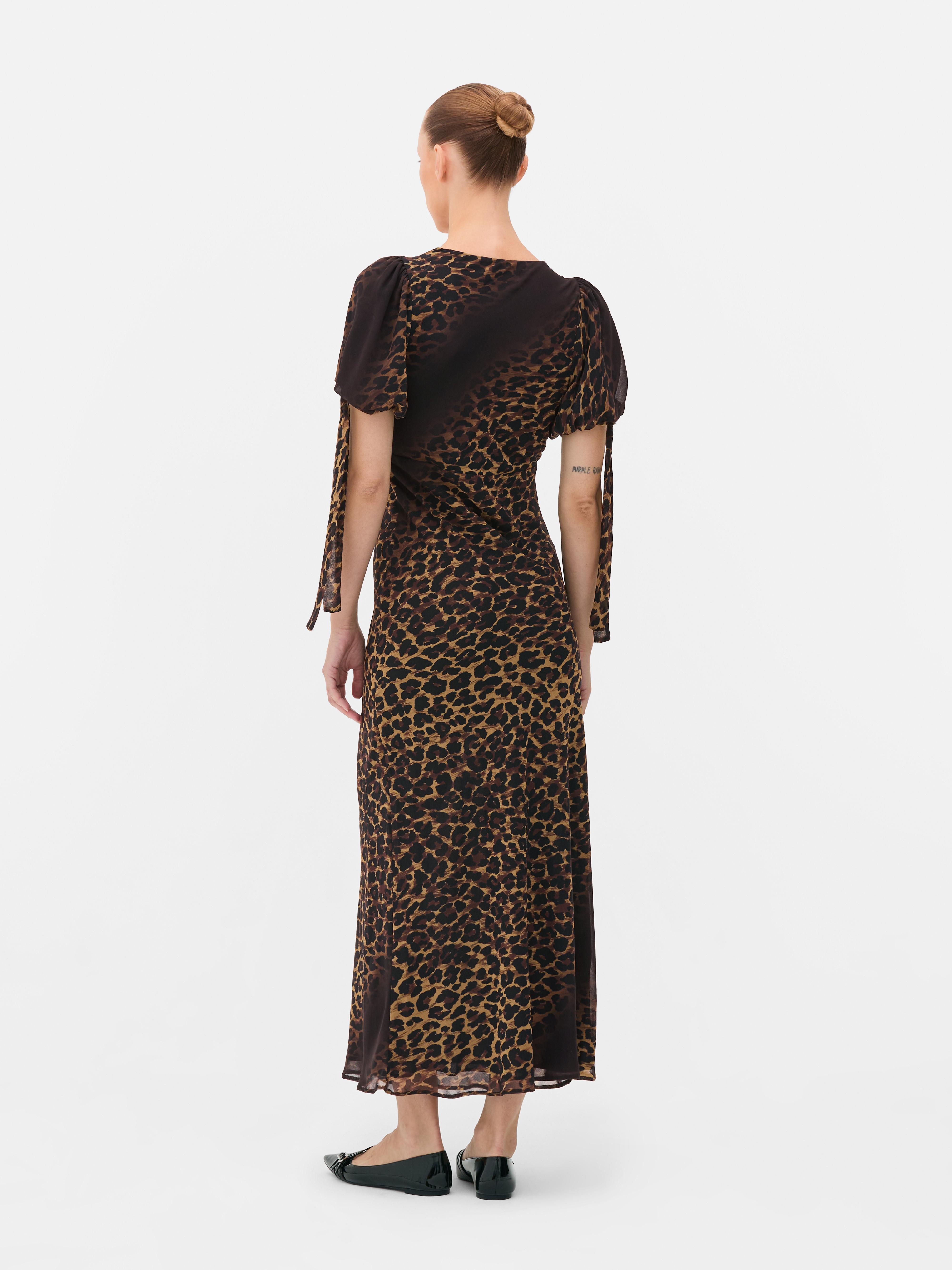Vestido informal estampado animal Rita Ora