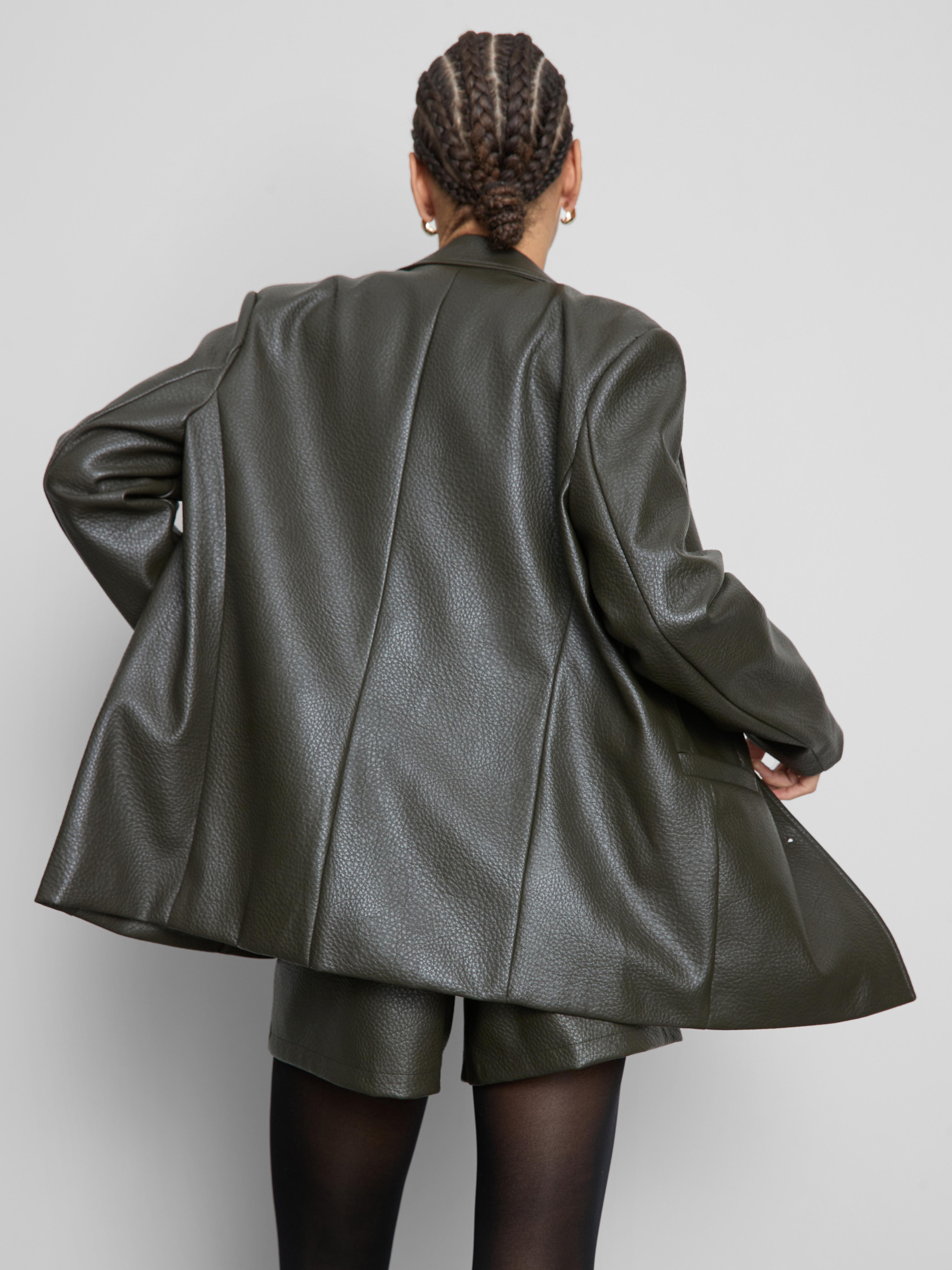 Blazer en simili cuir Paula Echevarría