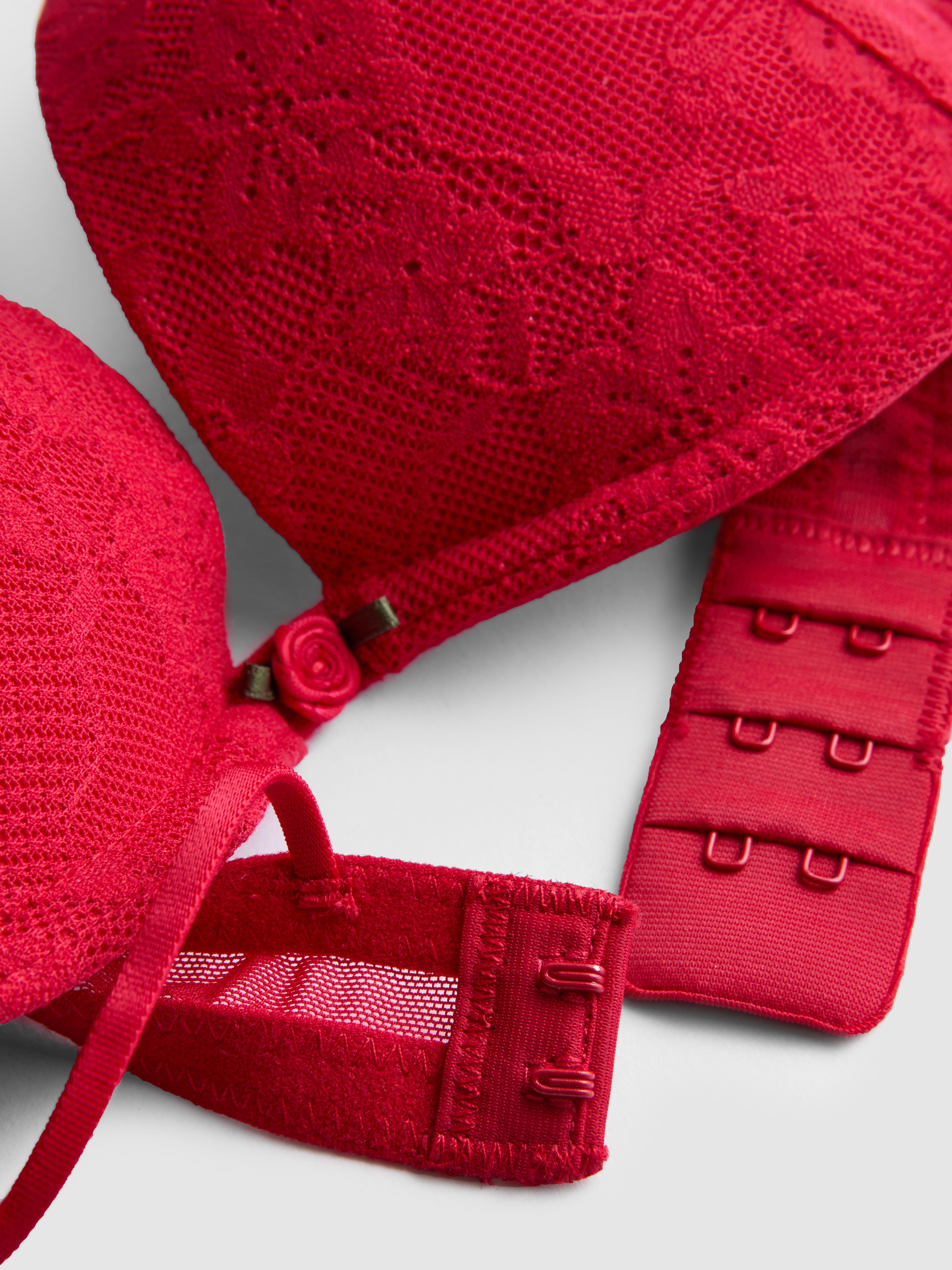 Spitzen-Unterwäscheset mit Push-up-BH und Zierrose