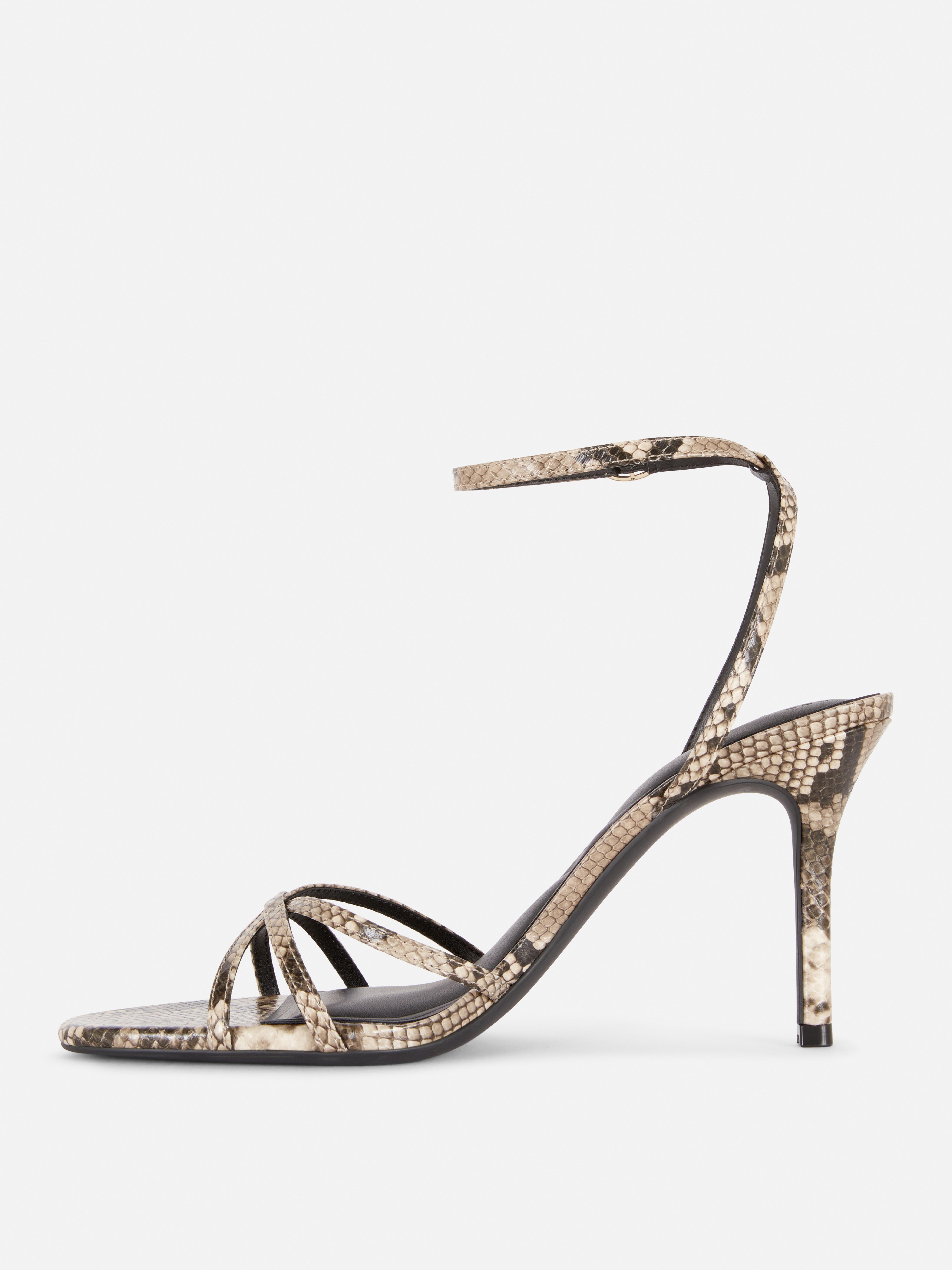 Minimalistische sandalen met hak