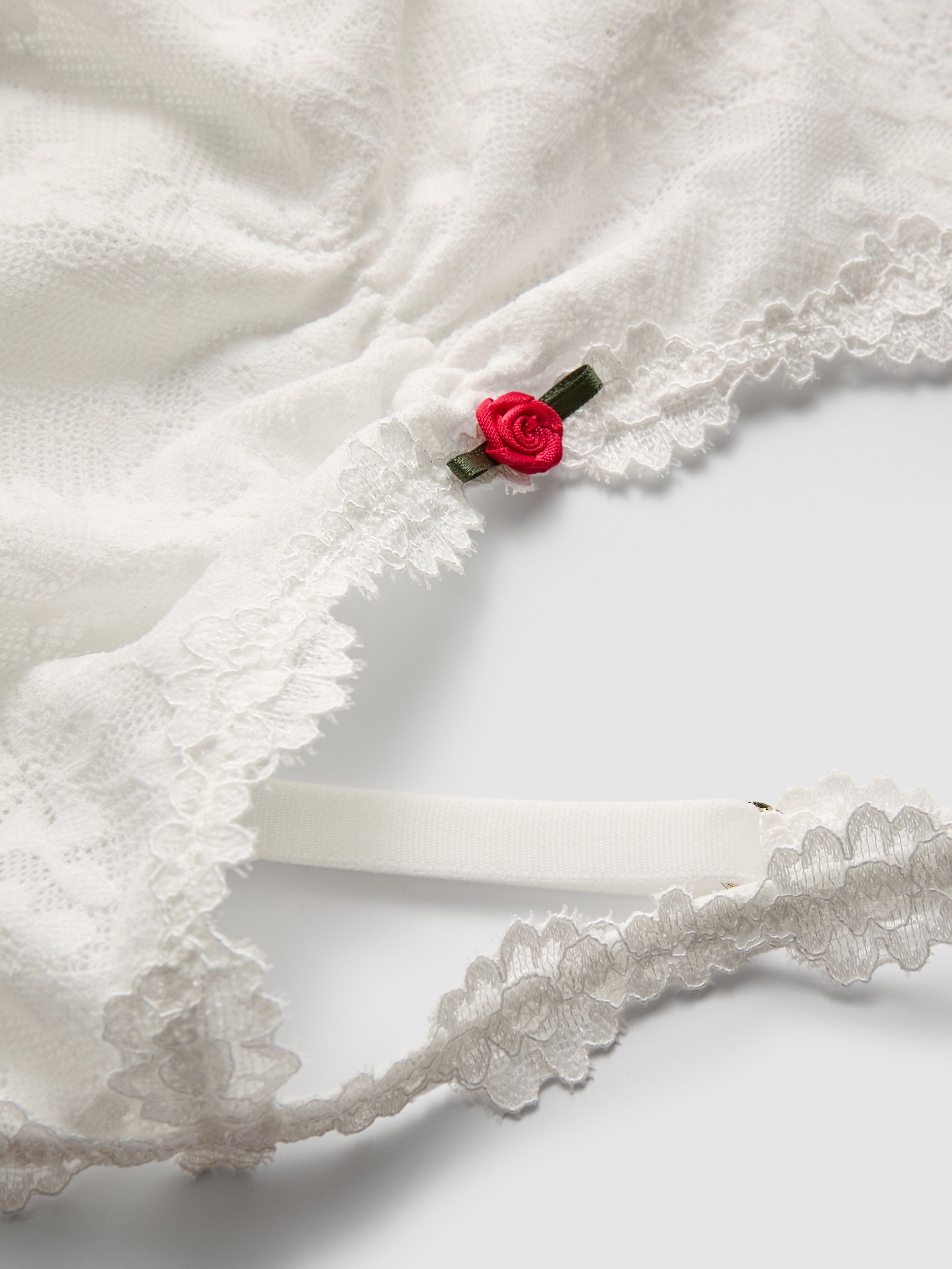 Set met kanten hemdje en Brazilian slip