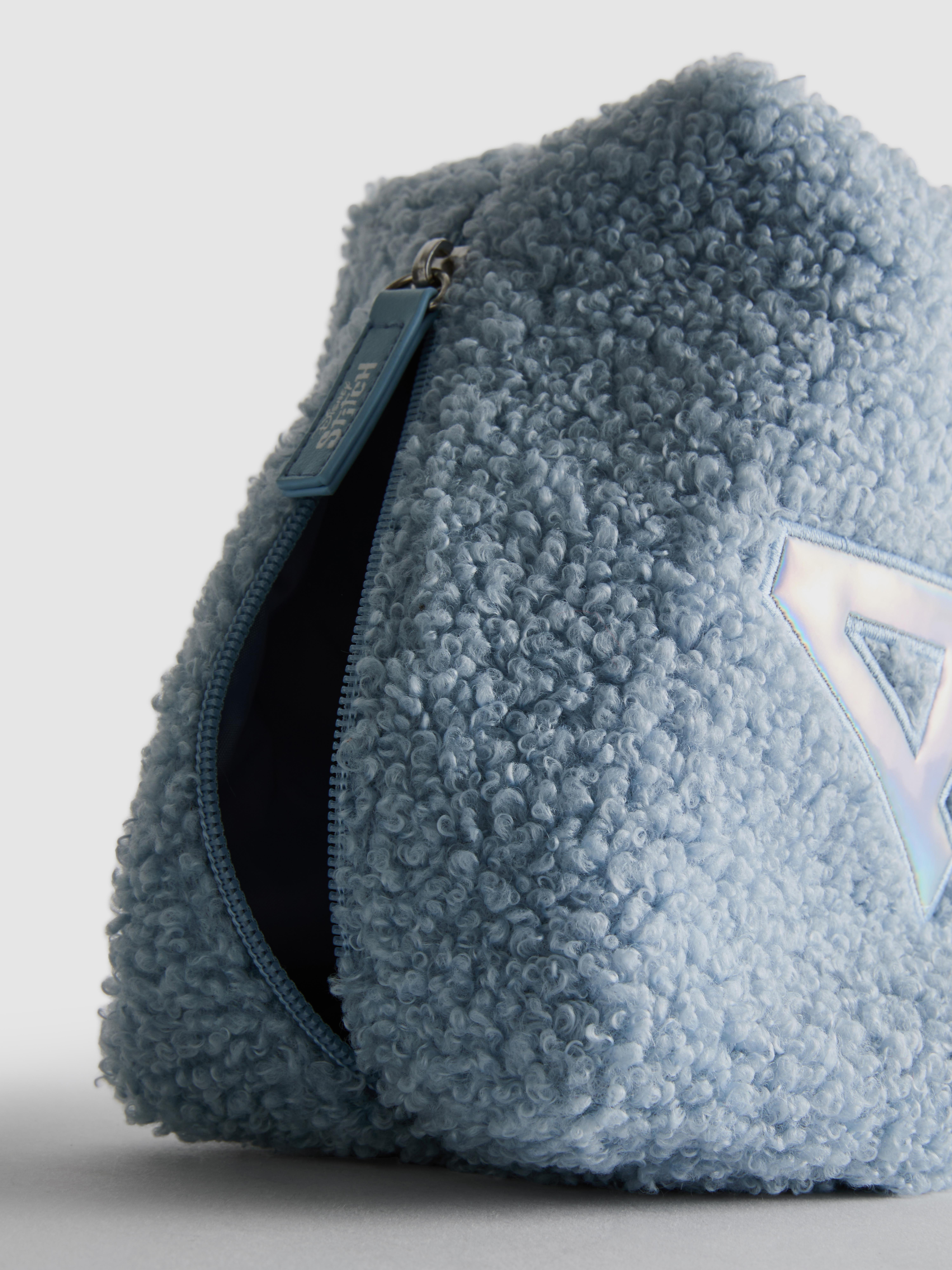 Denarnica z začetnico in motivom Disneyjeve Žverce