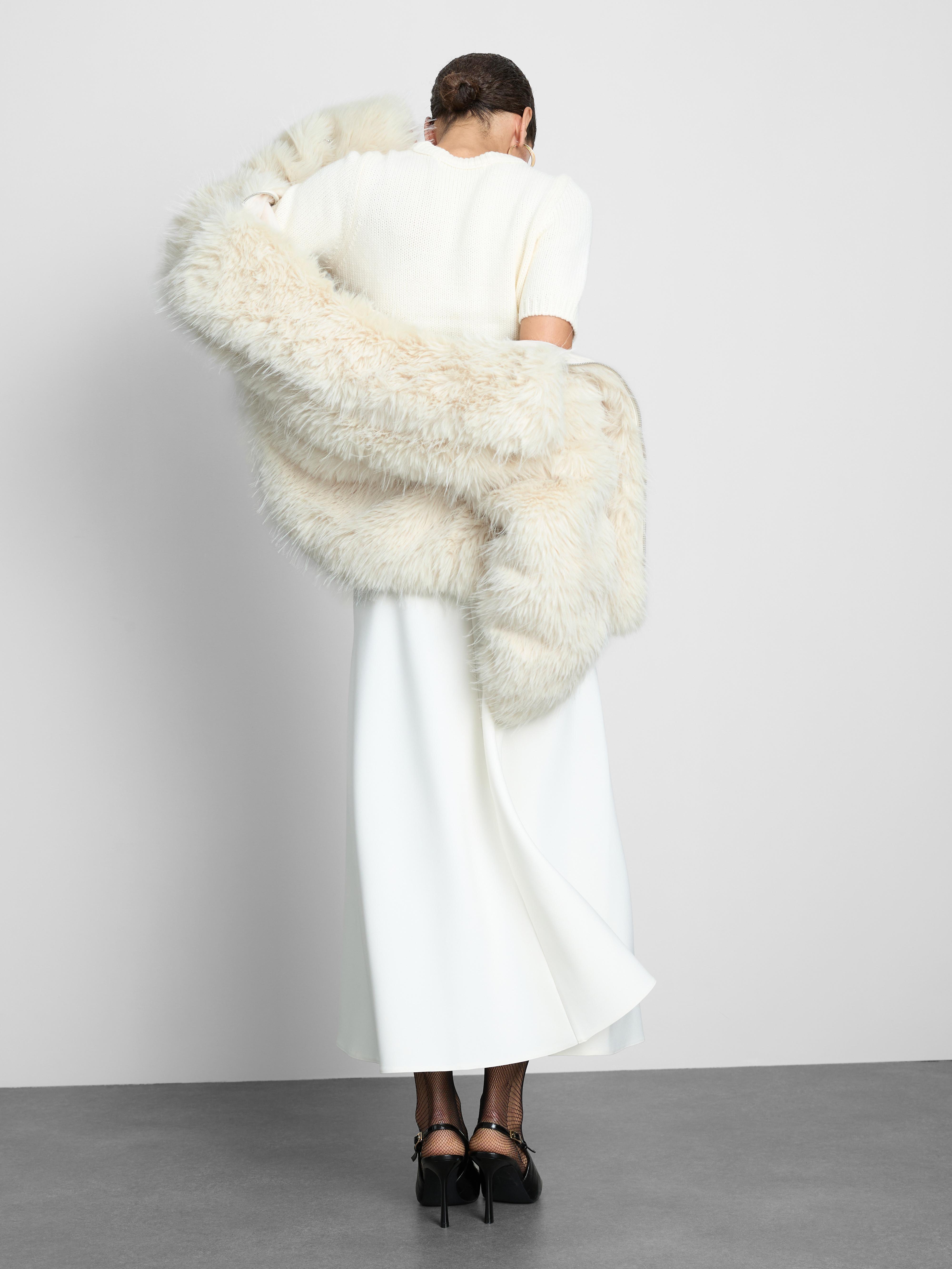 Veste fantaisie en fausse fourrure