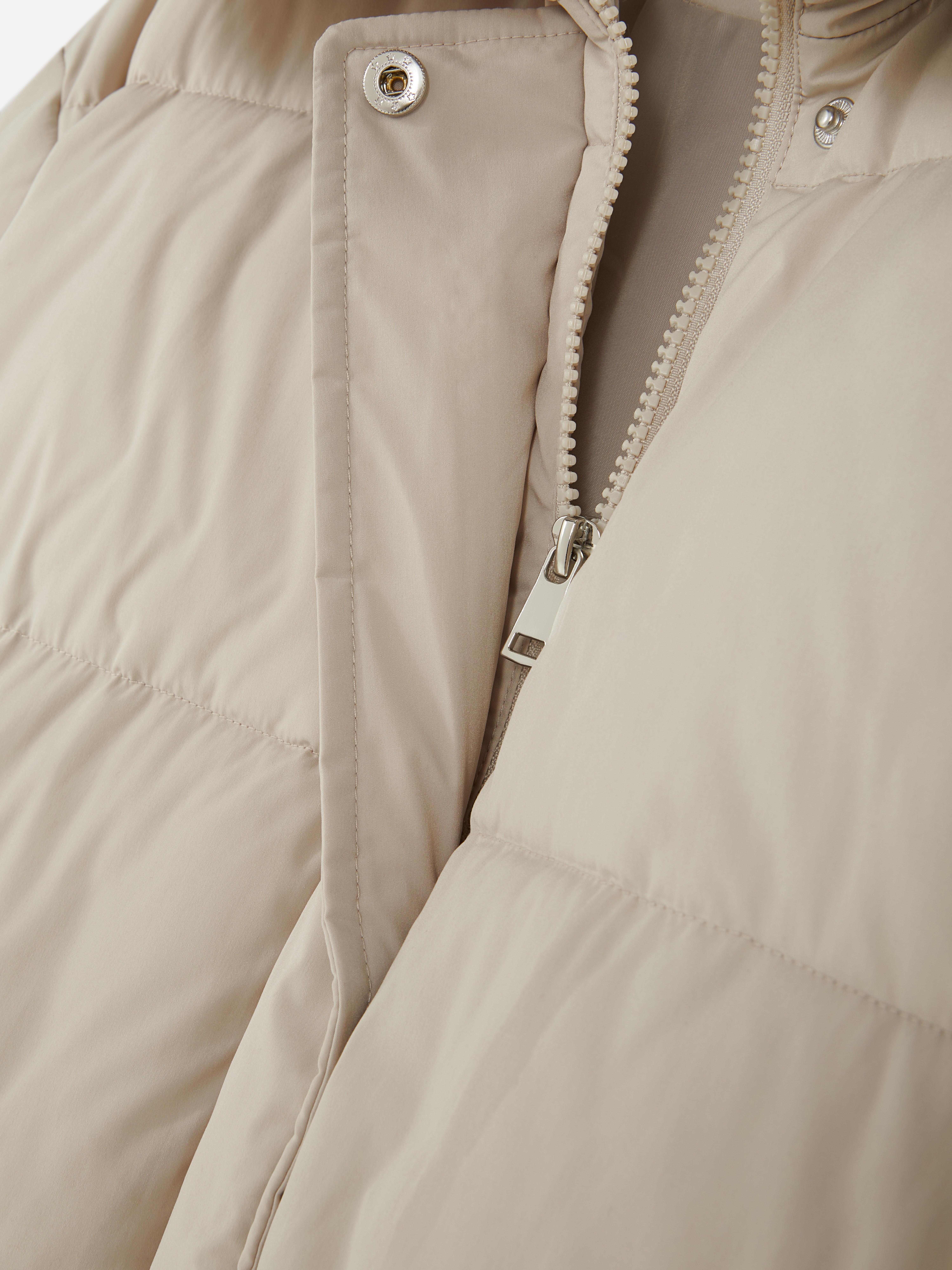 Húzott derekú, bundapolár-galléros kabát