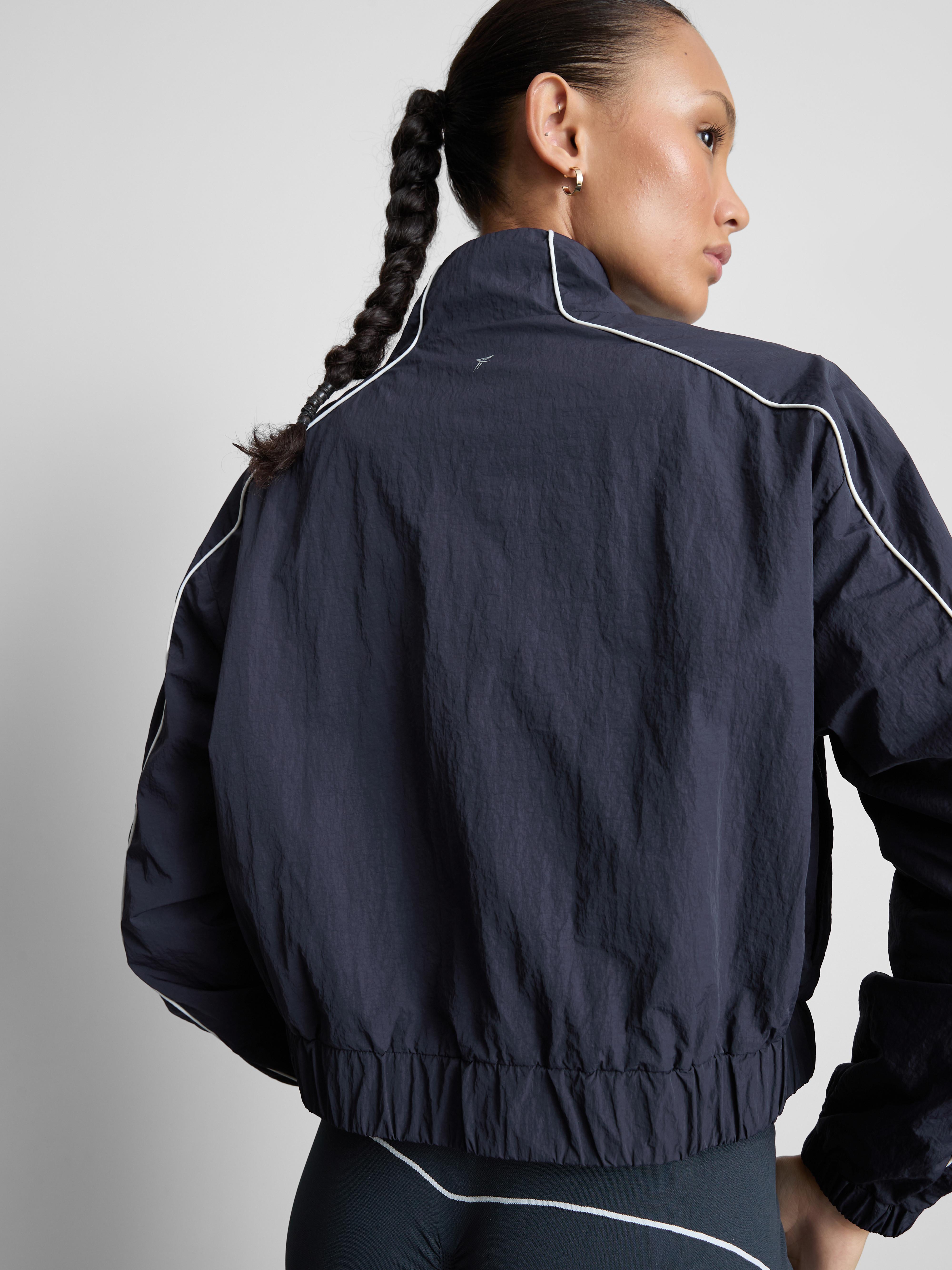 Shell-Jacke mit kontrastfarbener Paspelierung