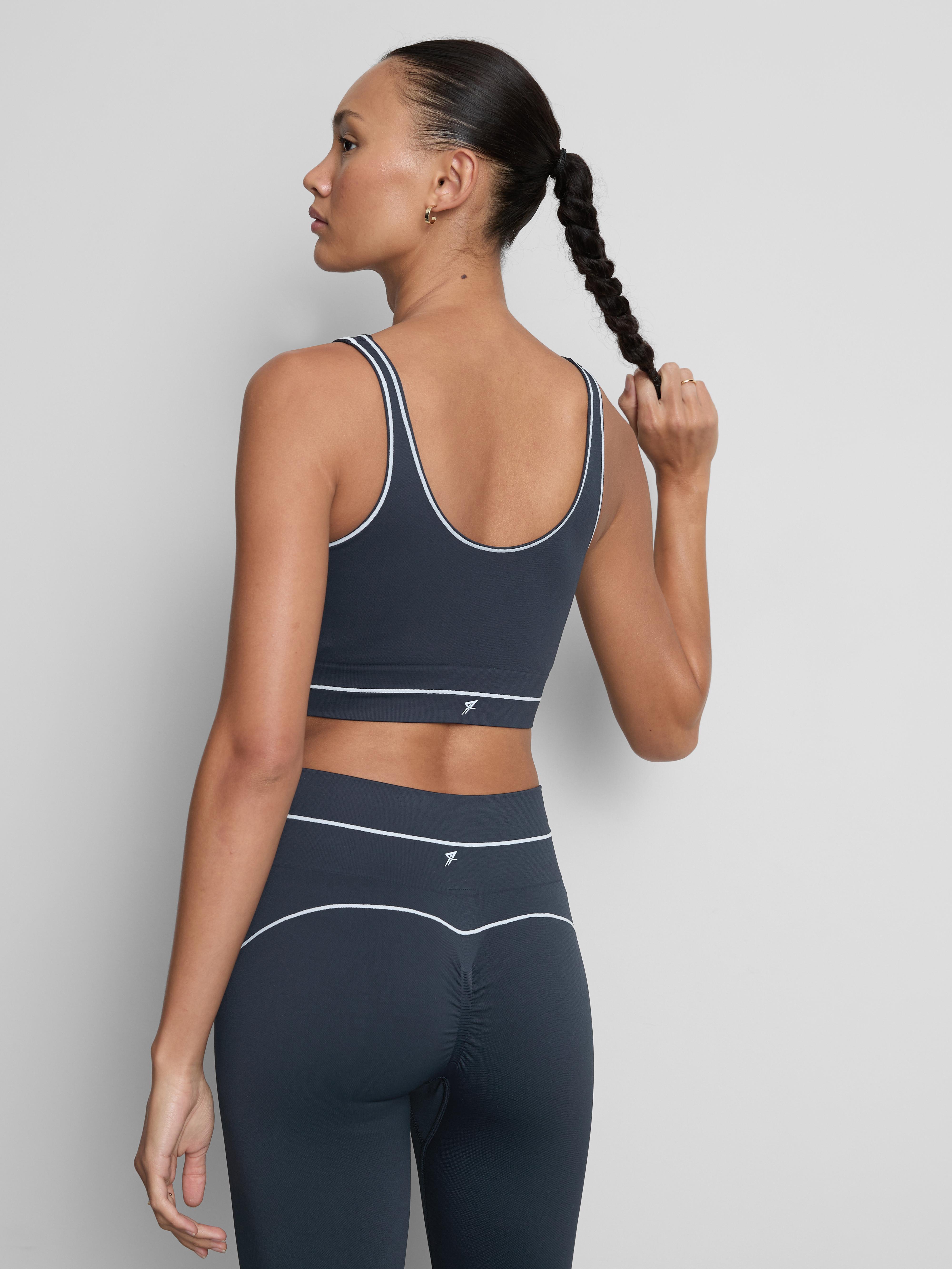 Seamless Contrast Pipe Crop Top