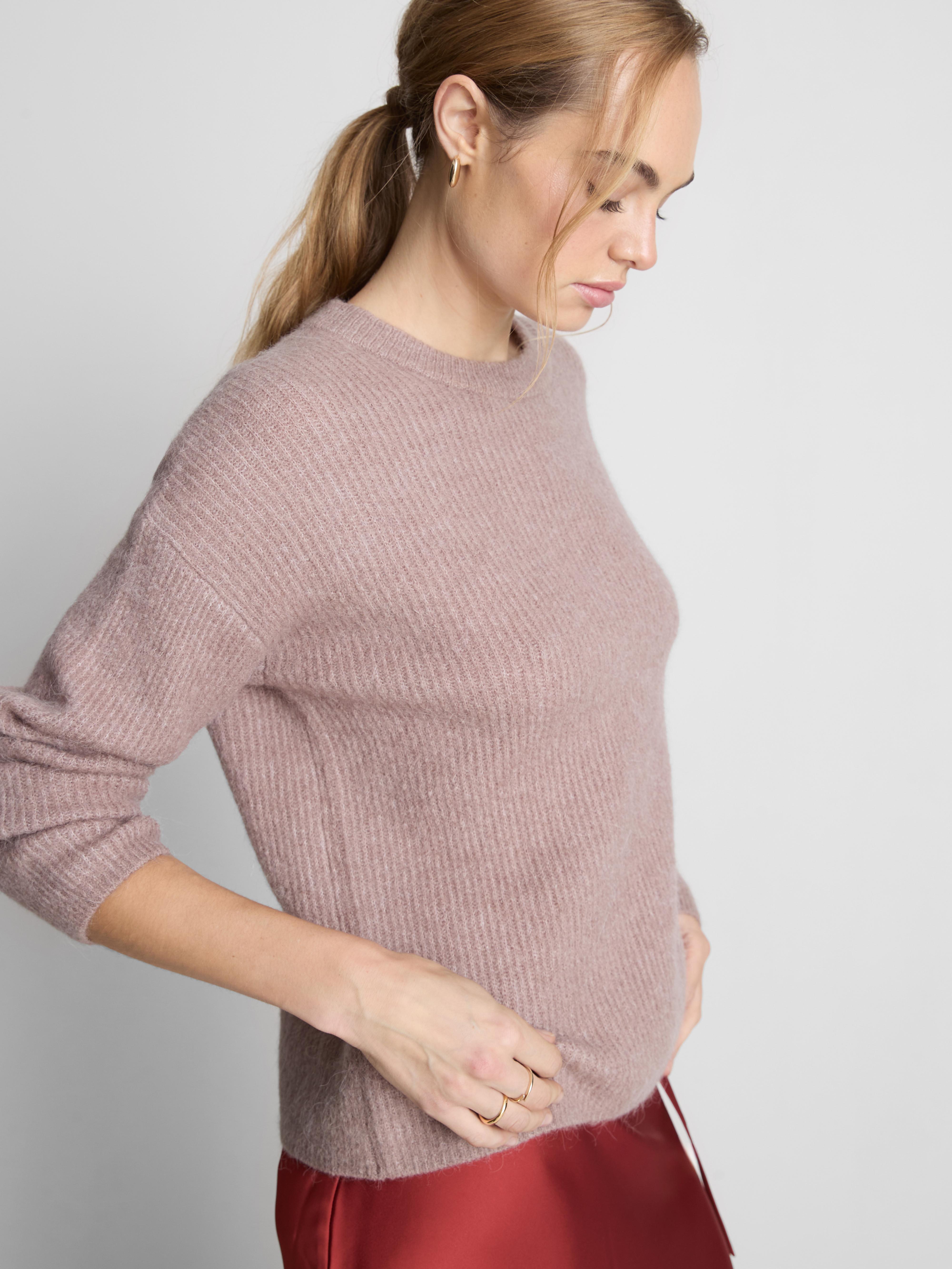 „The Edit“ Pullover mit geripptem Rundhalsausschnitt