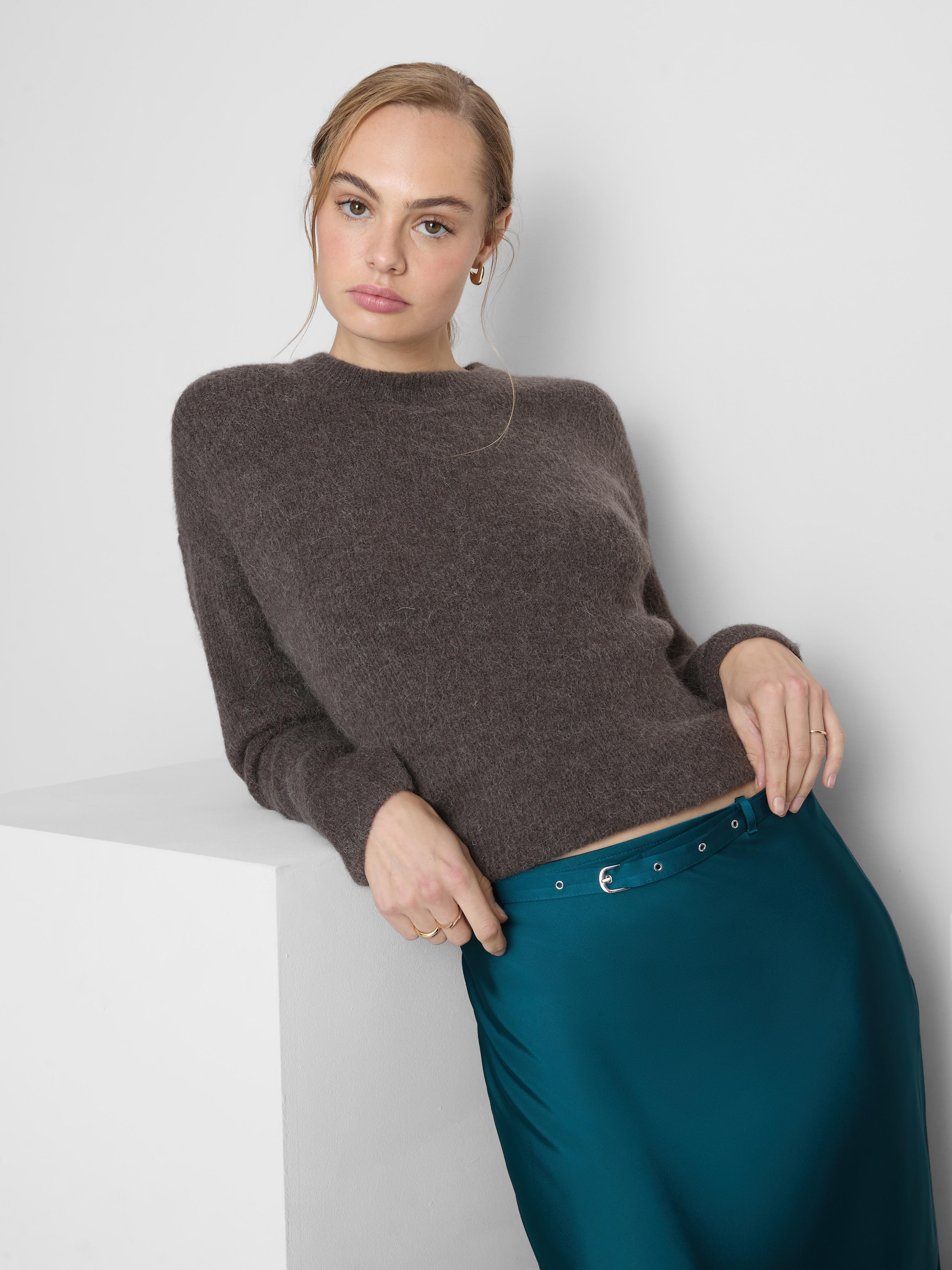 Women's Gray The Edit Ribbed Crew Neck Sweate