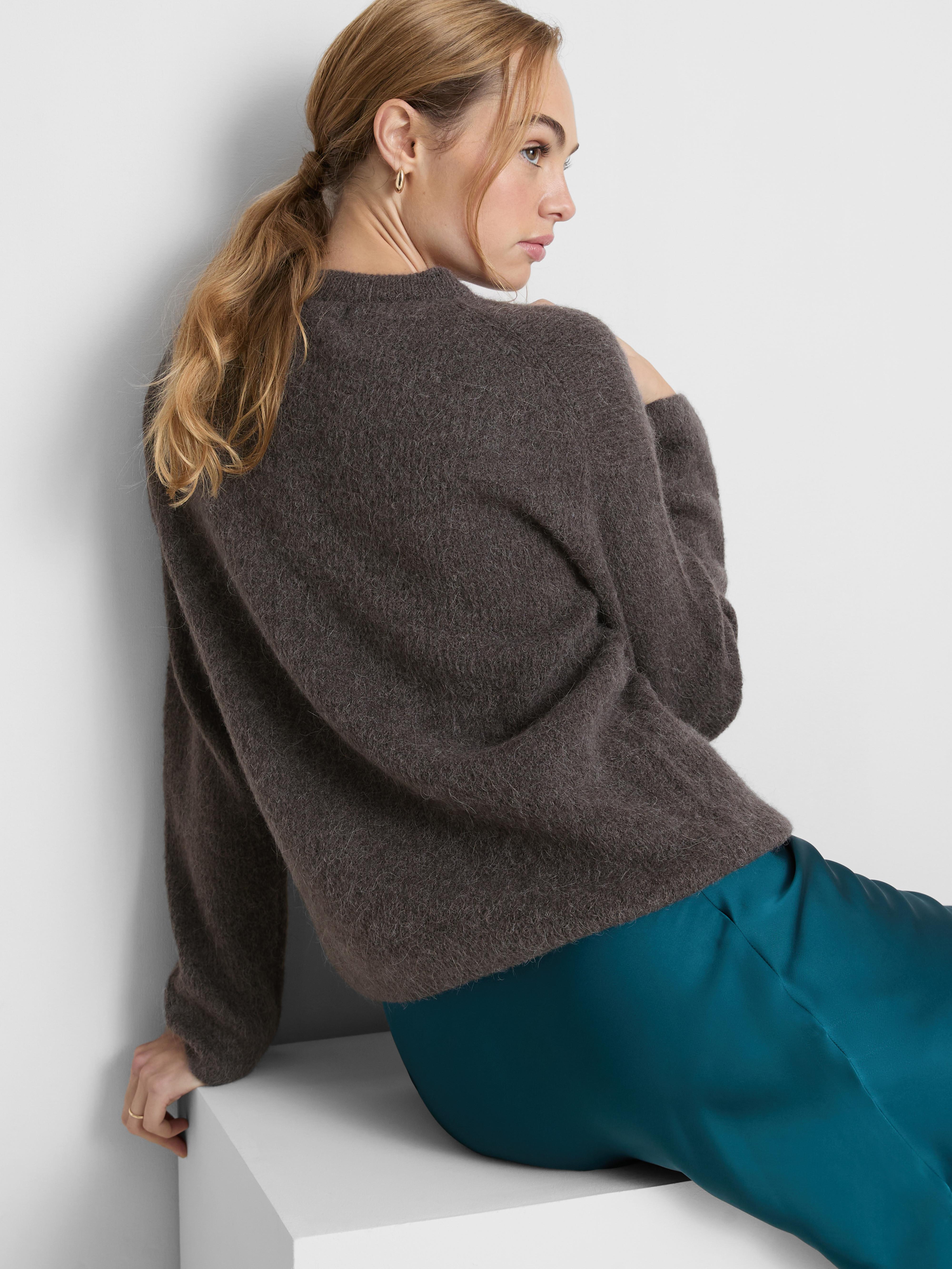 Women's Gray The Edit Ribbed Crew Neck Sweate