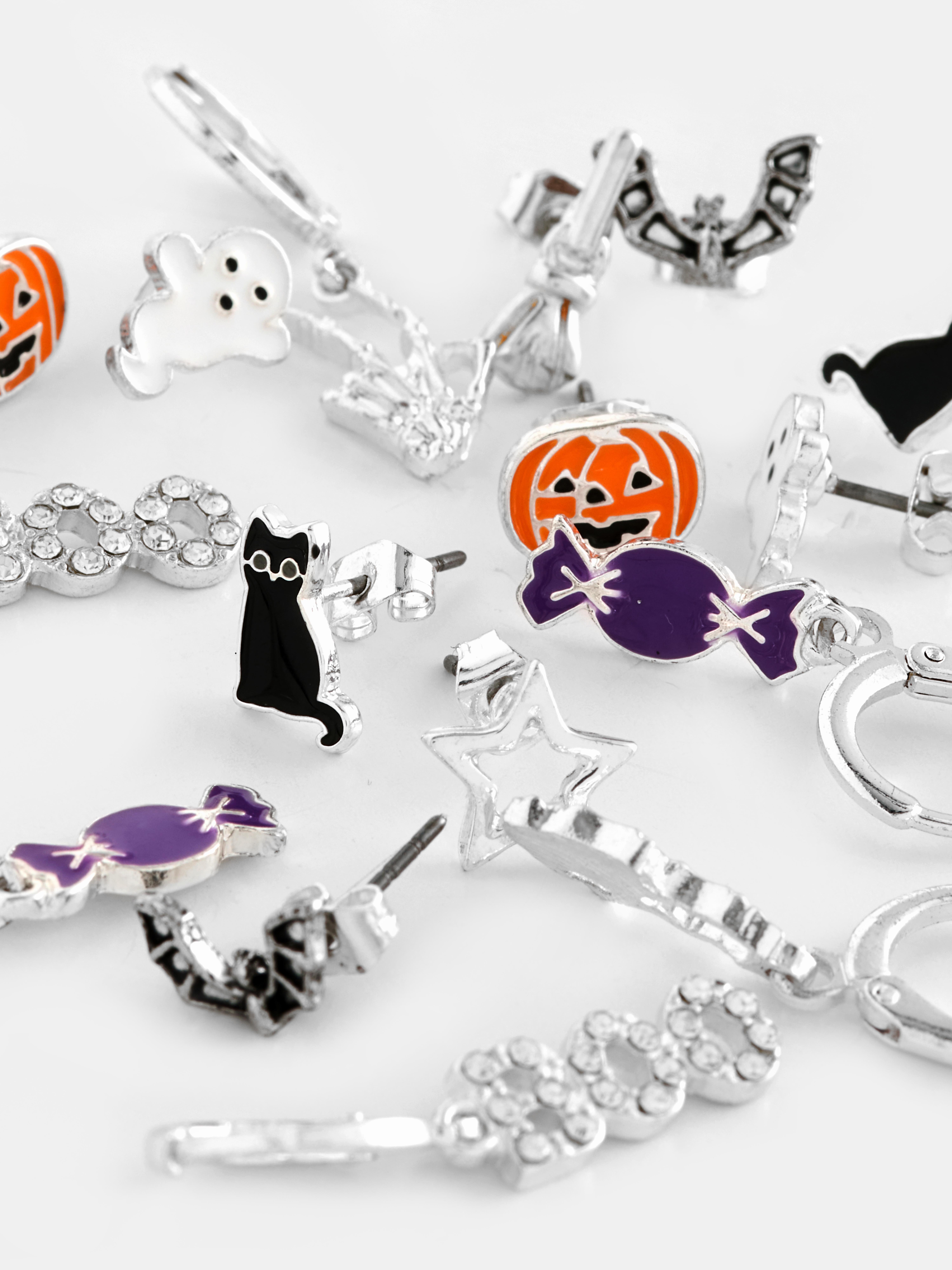 Halloweenske napichovacie náušnice, 9 párov