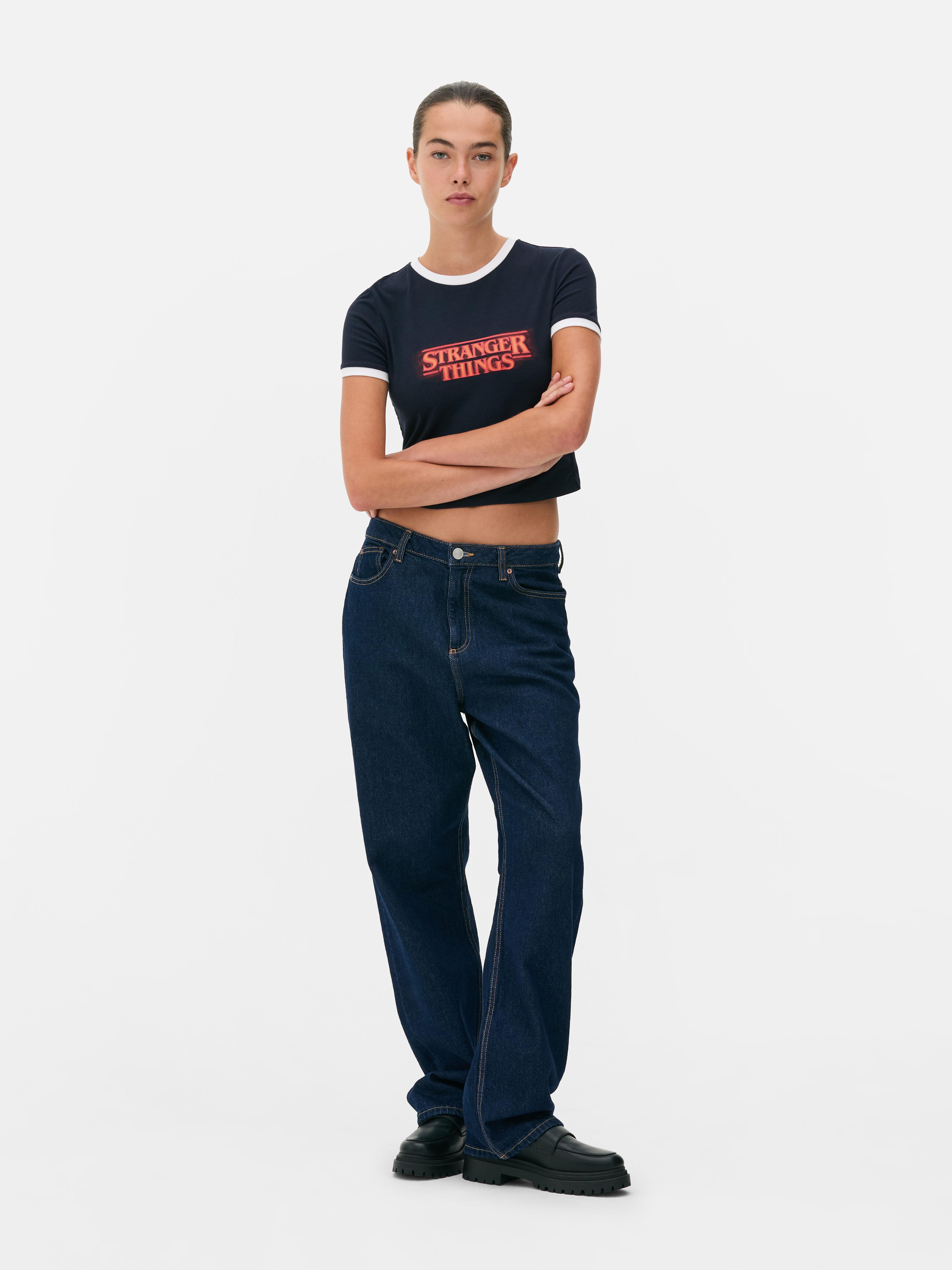 „Stranger Things“ Ringer-T-Shirt in Crop-Länge