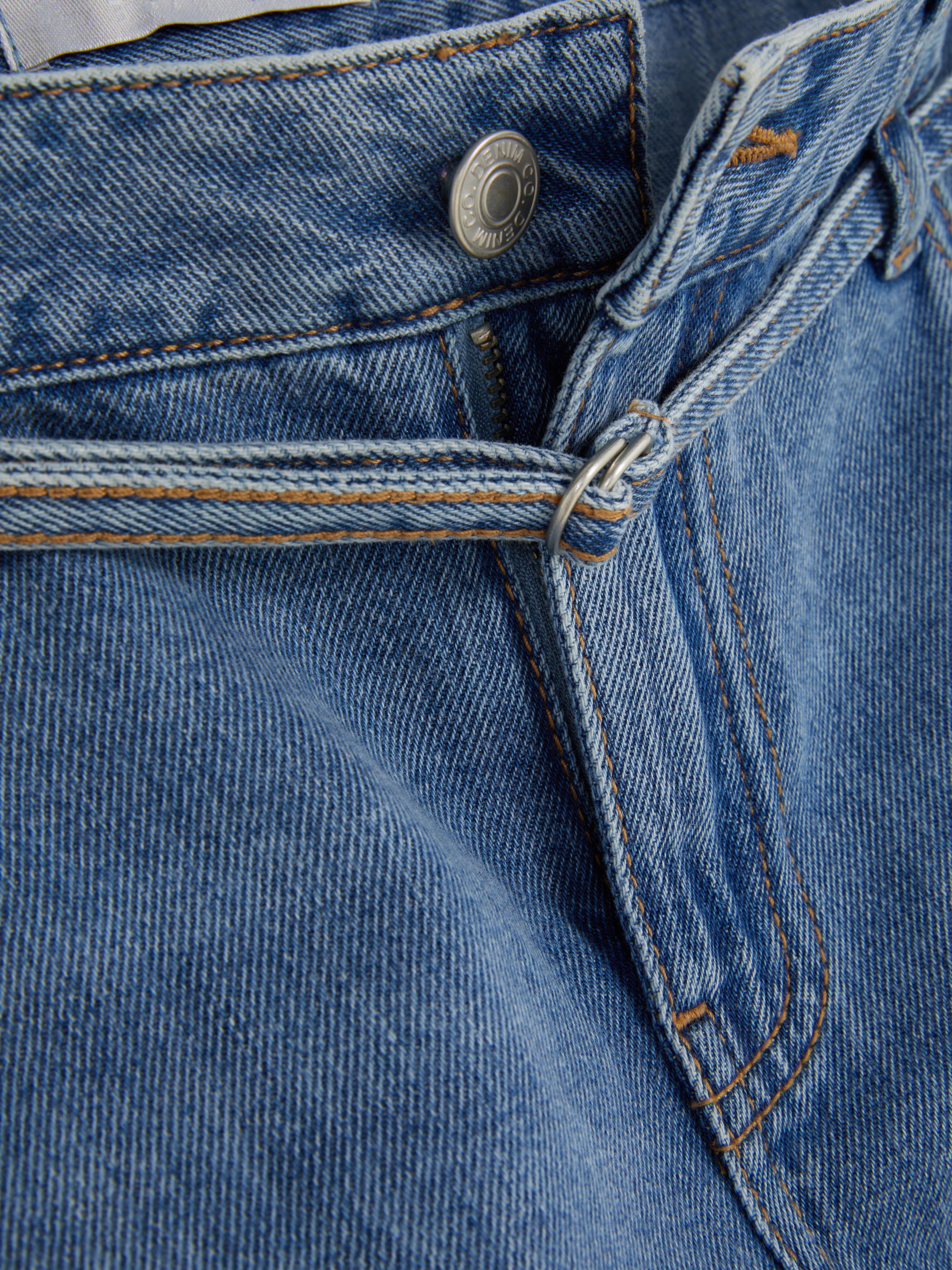 Mid-Rise Belted Wide Leg Jeans