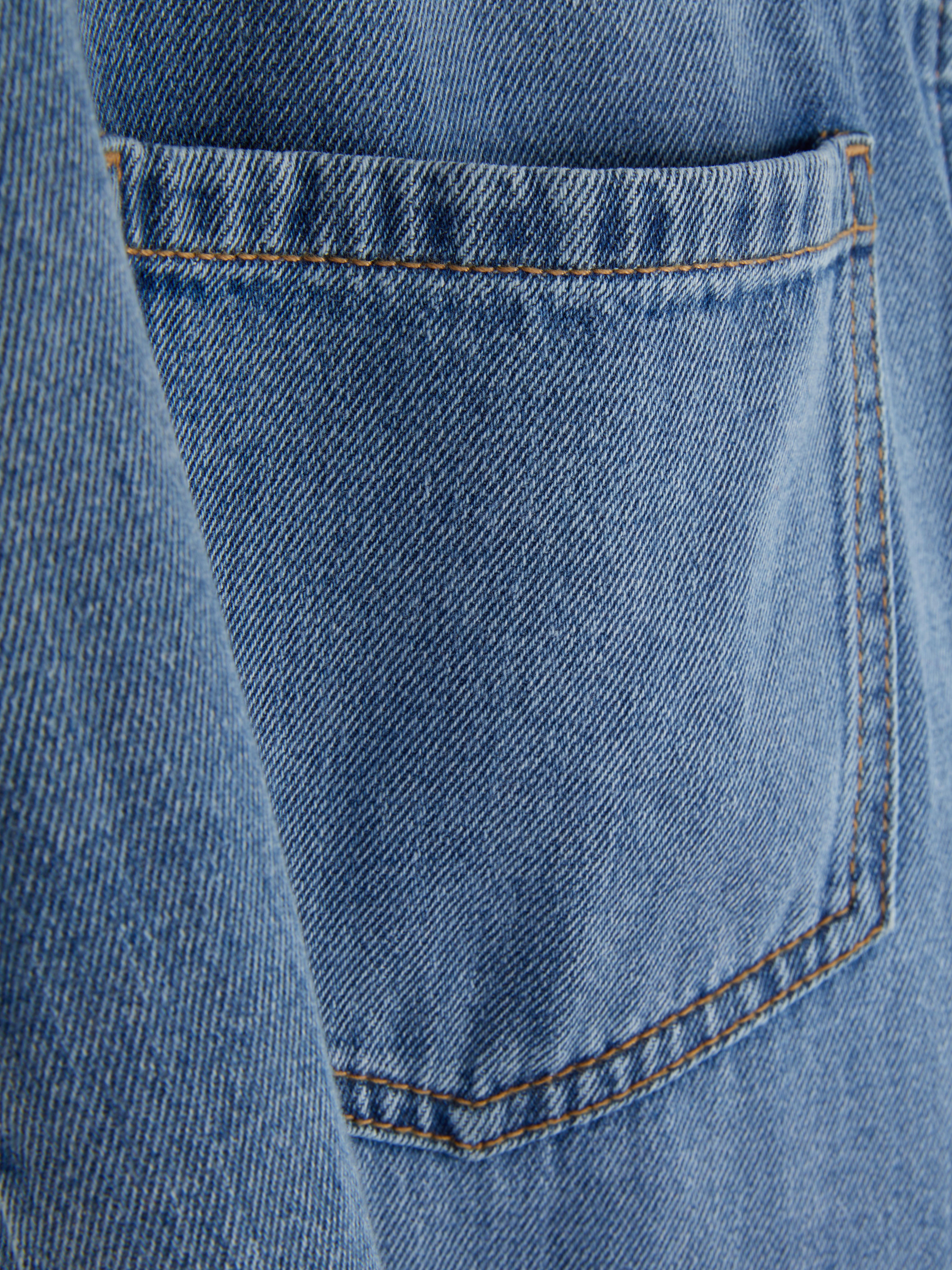 Mid-Rise Belted Wide Leg Jeans