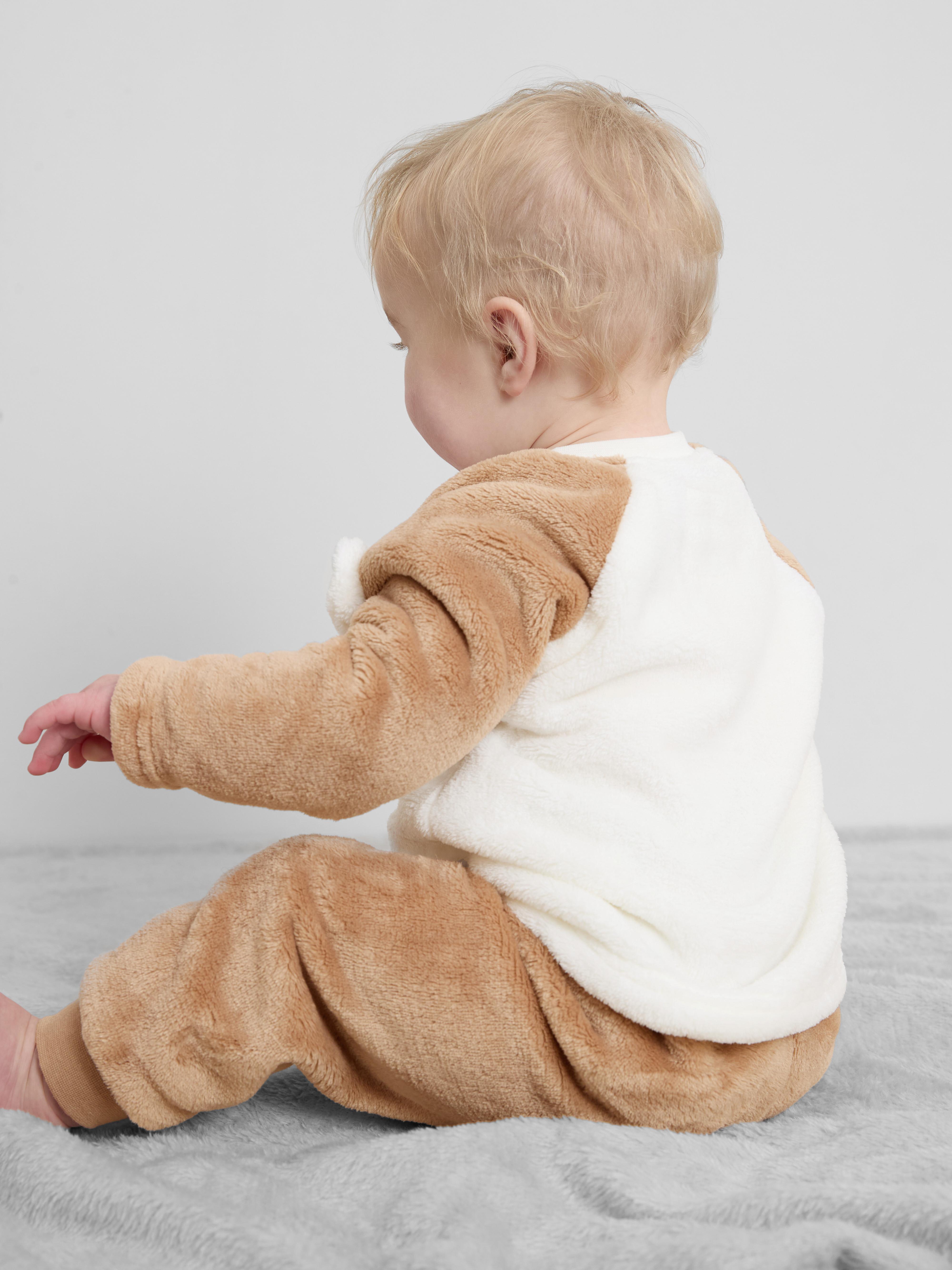Baby Girls Beige 6-36mths | Disney’s Winnie the Pooh Fleece Pajamas