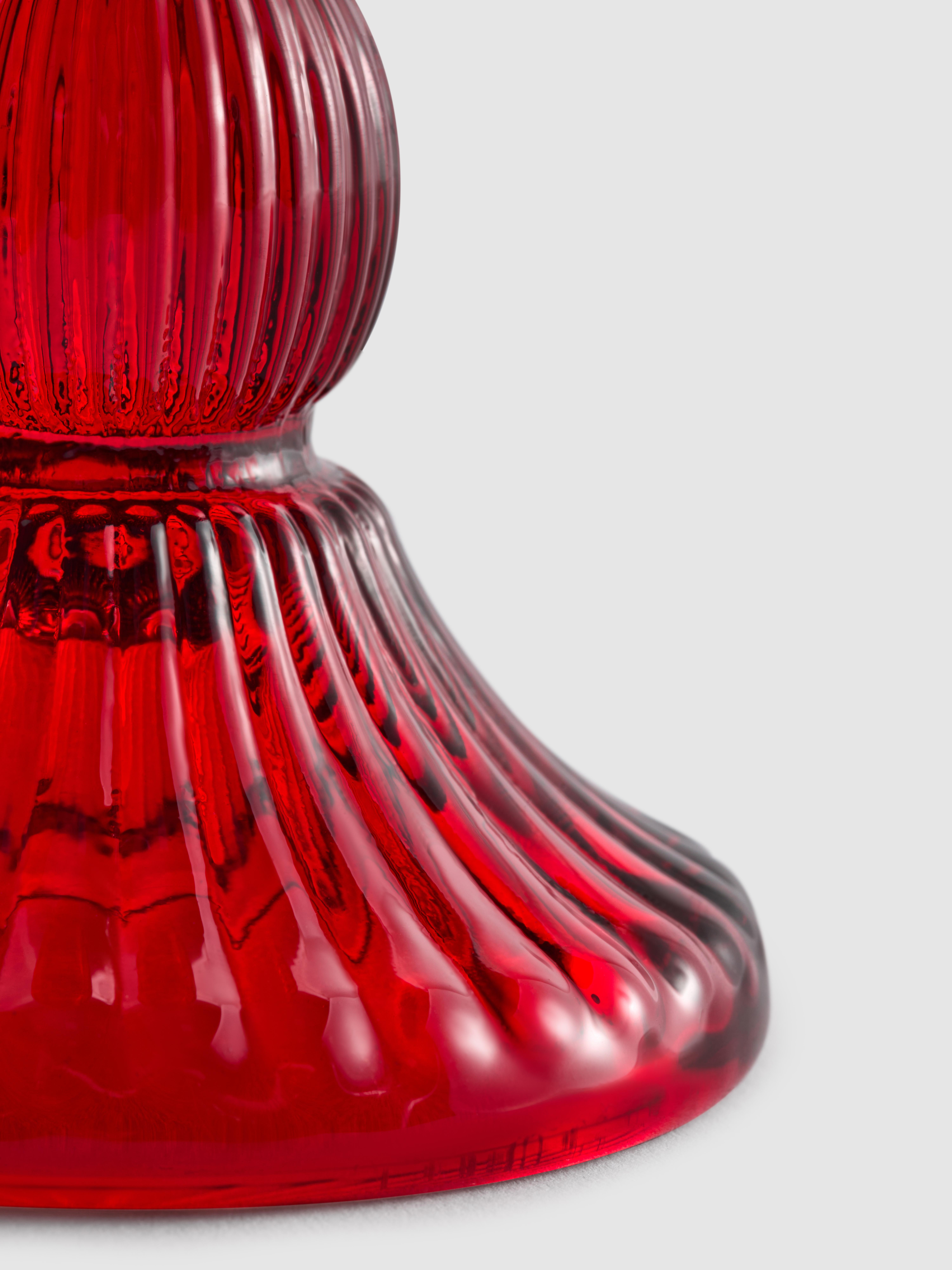 Kerzenhalter aus geschliffenem Glas