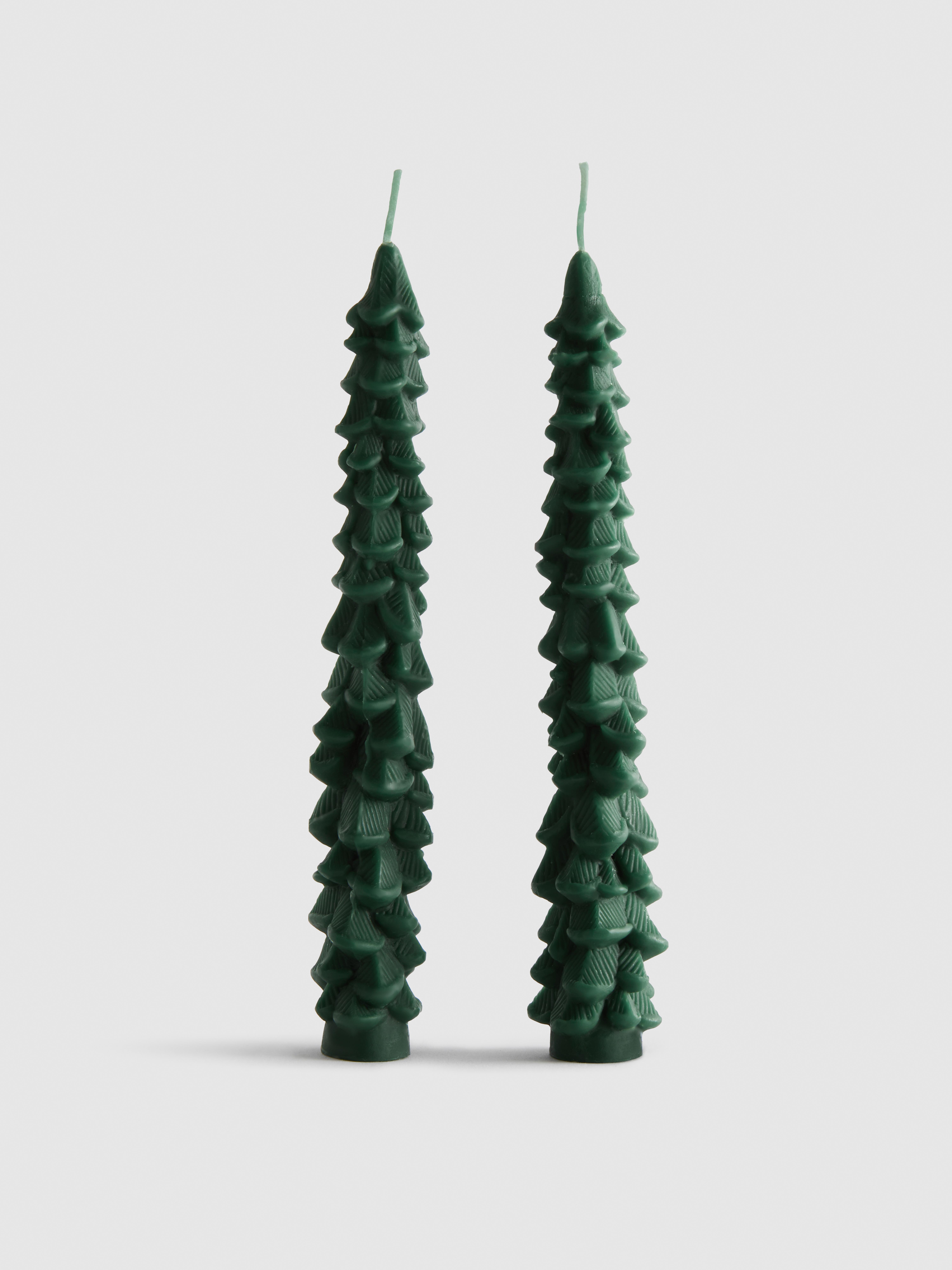 Dinnerkerze im Weihnachtsbaum-Design