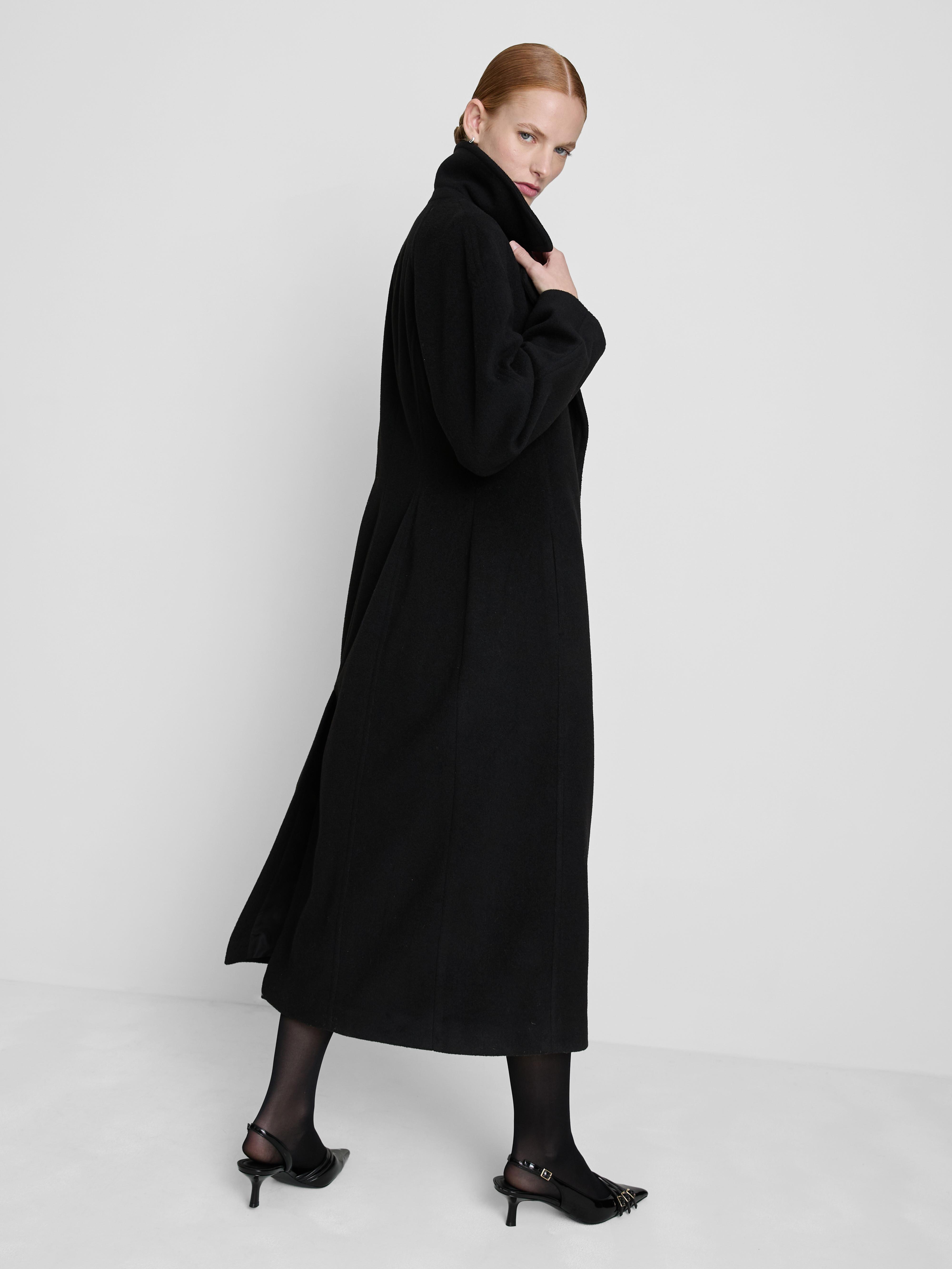 MAJOR FIND | Sculpted Coat