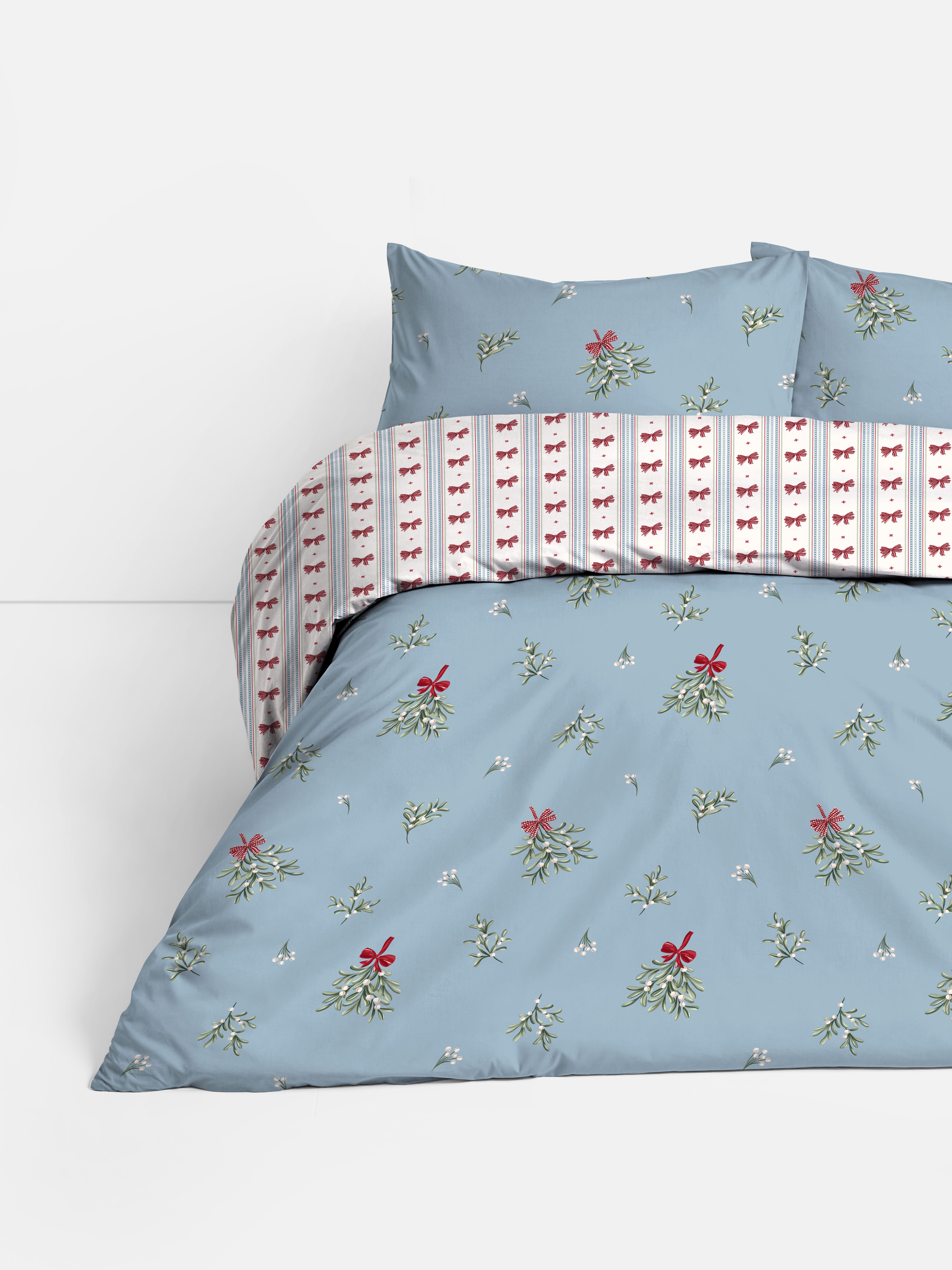 Christmas Mistletoe And Bow Super King Bedset
