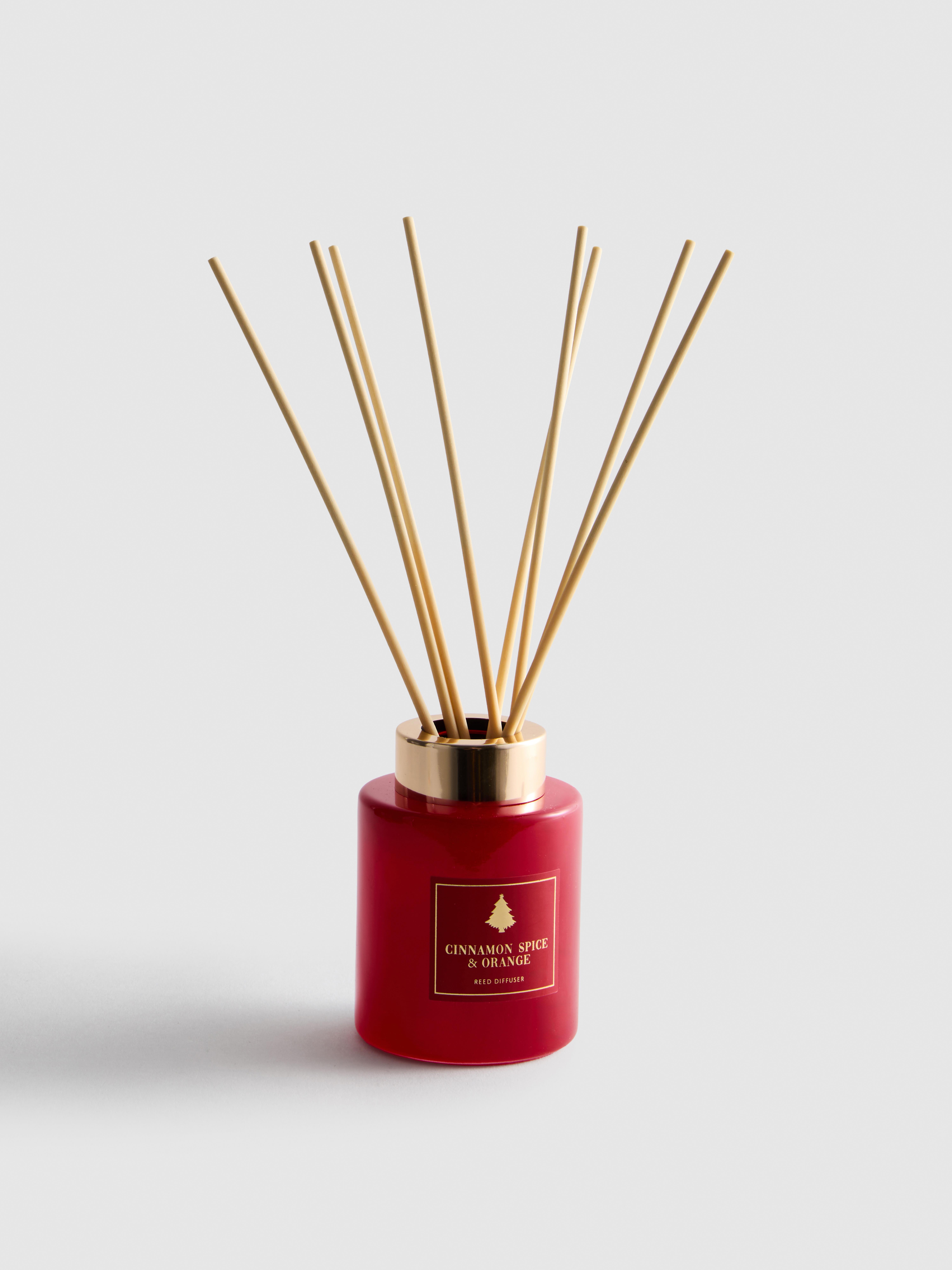 Scented Reed Diffuser In Festive Jar