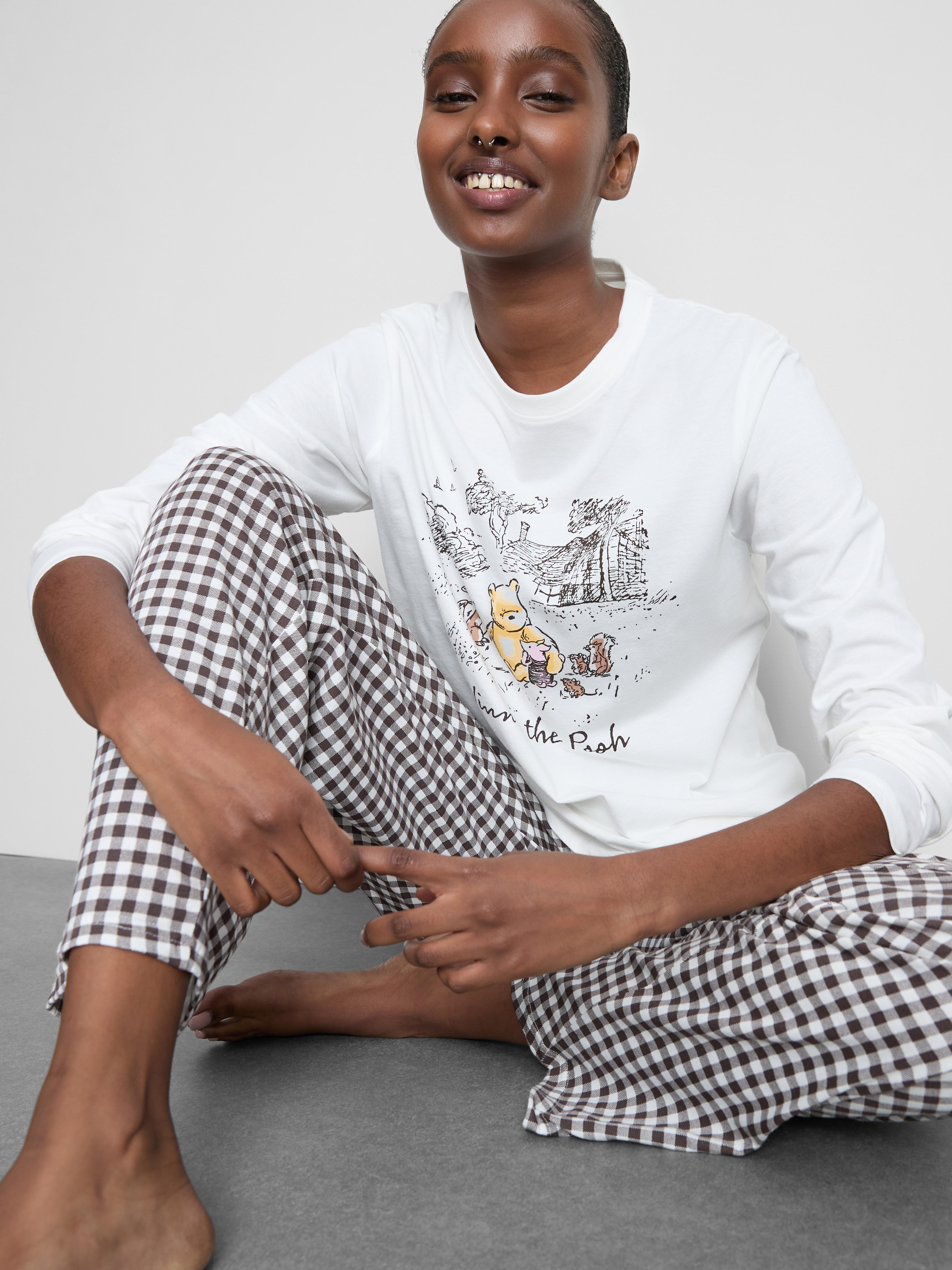 Women's Cream Disney’s Winnie The Pooh Cotton Pajamas