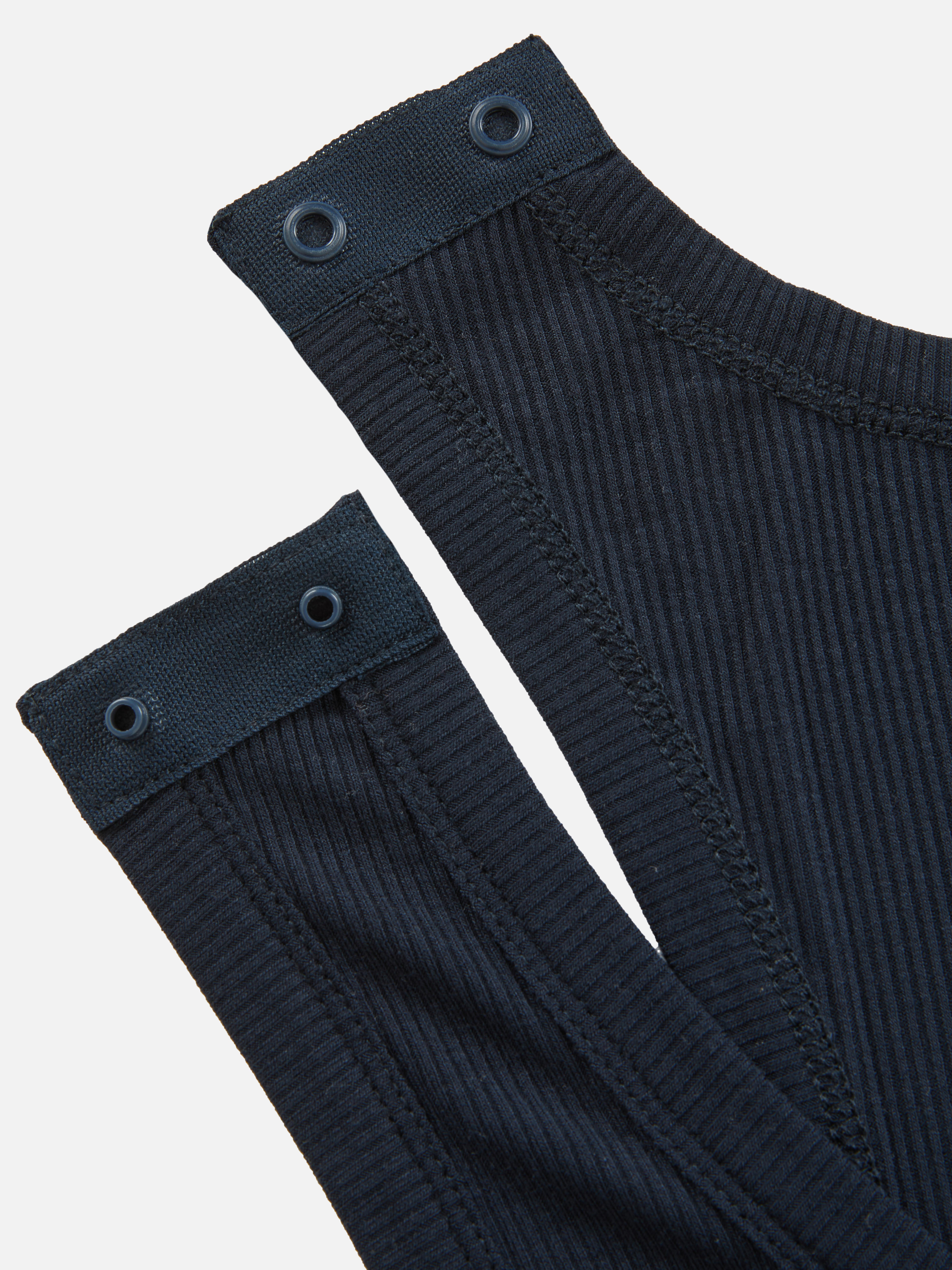 Adaptive Ribbed Sleep Tank