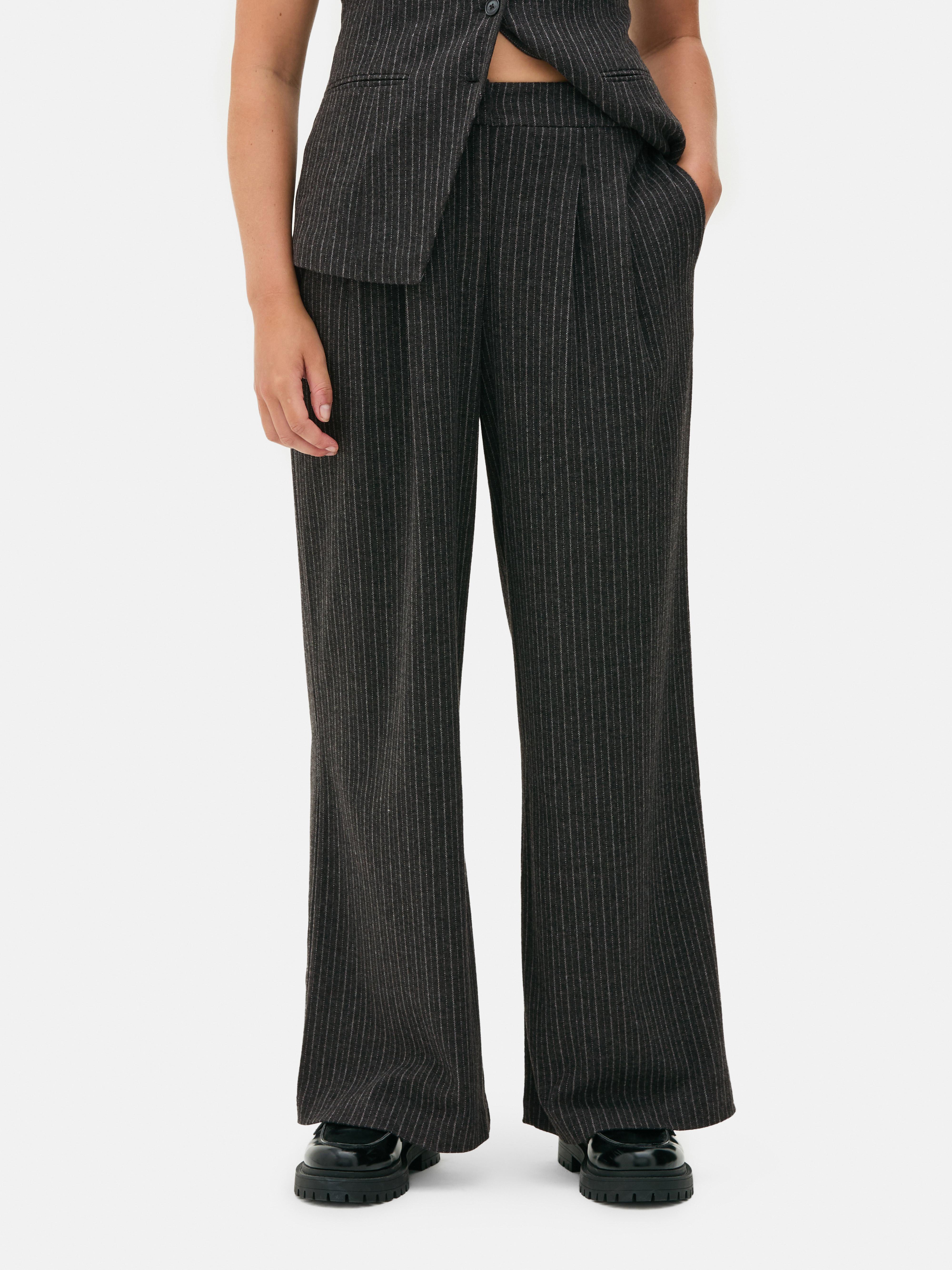 Pantalon large à fines rayures