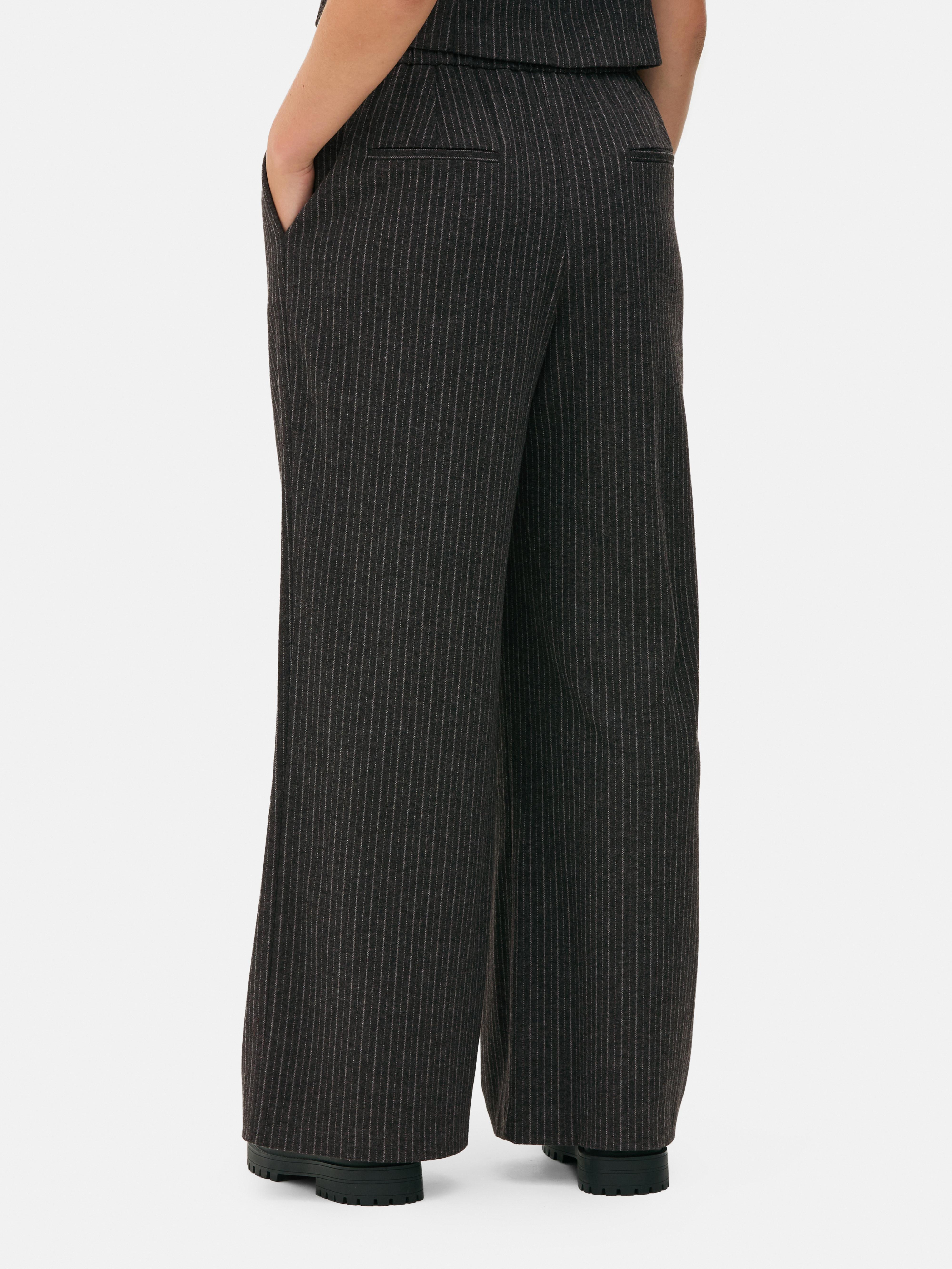 Pantalon large à fines rayures